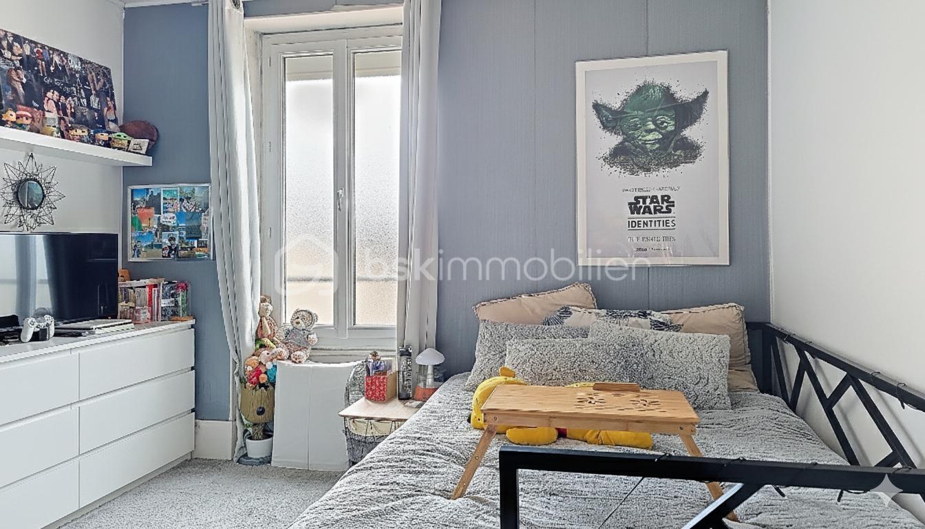 Maison de 200 m² - Gemini_Generated_Image_qkc7peqkc7peqkc7.png