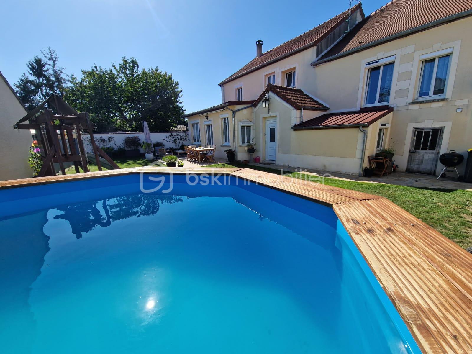 Maison de 200 m² - WhatsApp Image 2026-01-05 at 12.35.47.jpeg