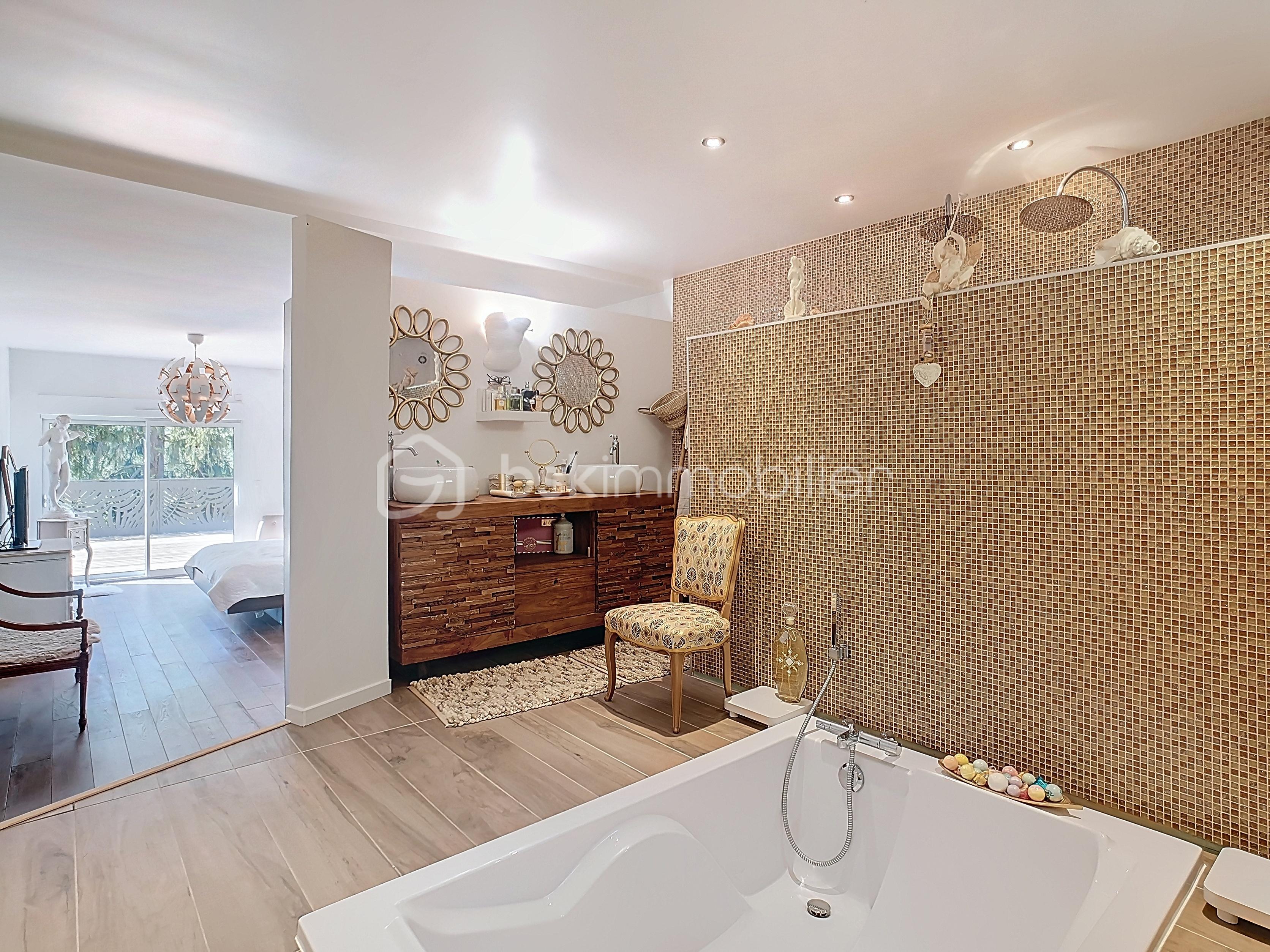 Demeure de 310 m² - 11.jpg