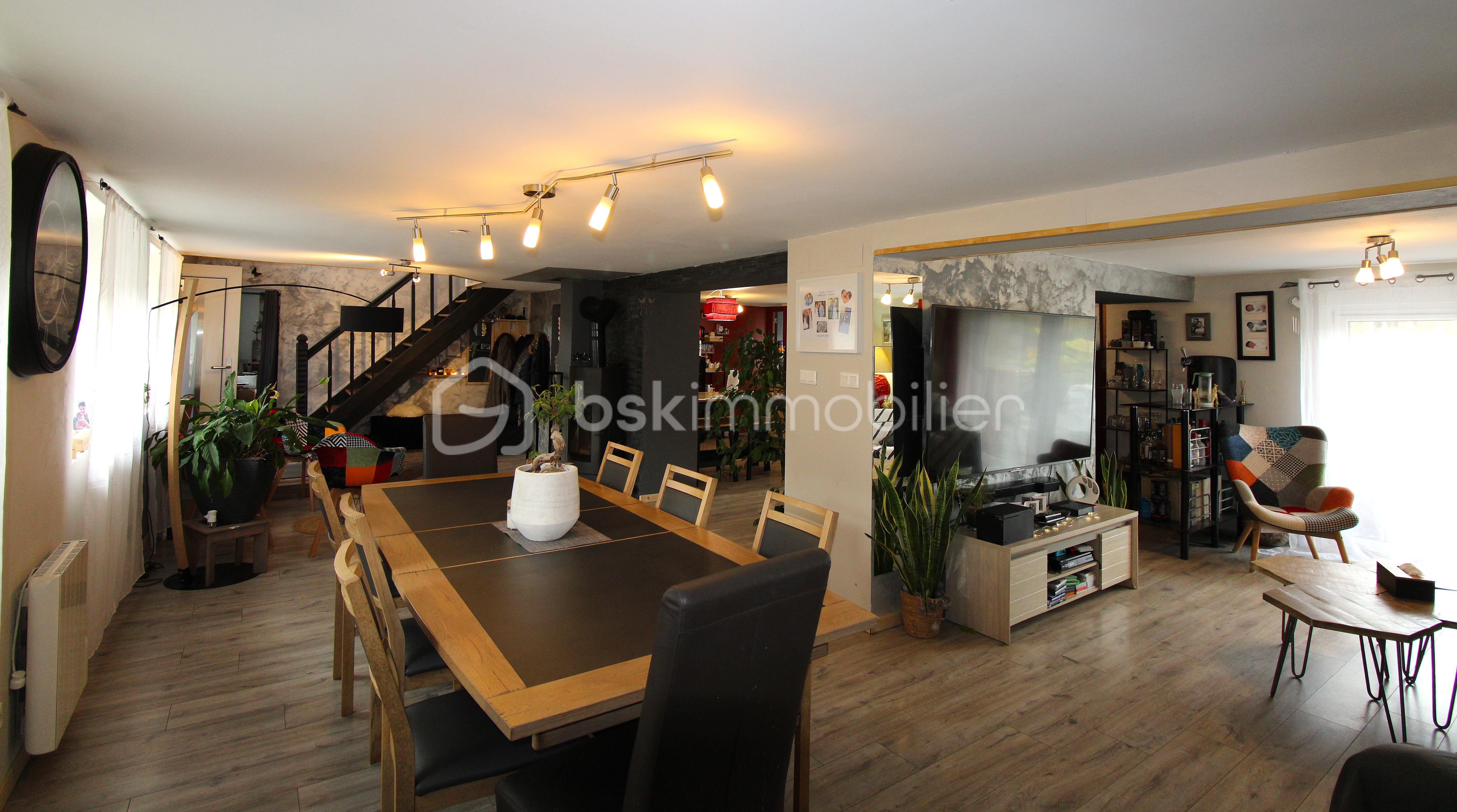 Maison de 281 m² - SALON.JPG