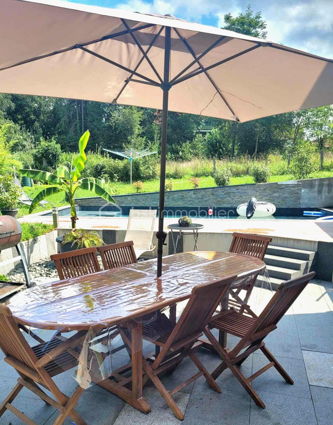 Maison de 281 m² - TERRASSE ET PISCINE.jpg