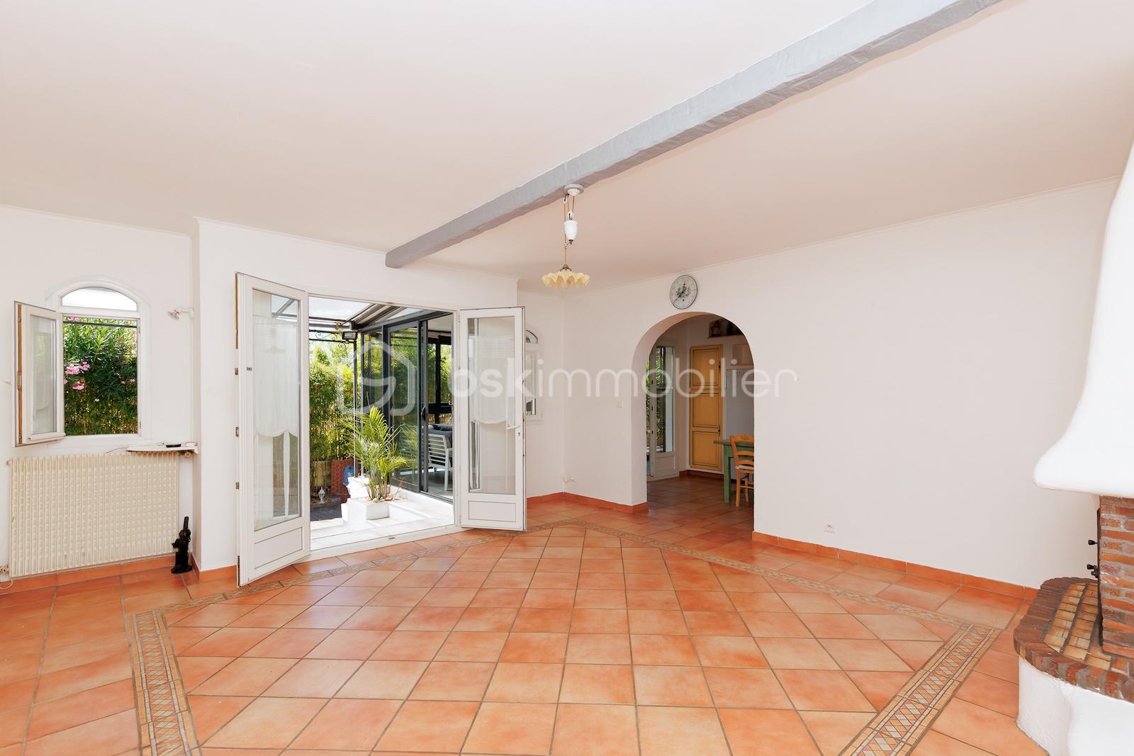 Maison de 150 m² - Salon 1.jpeg