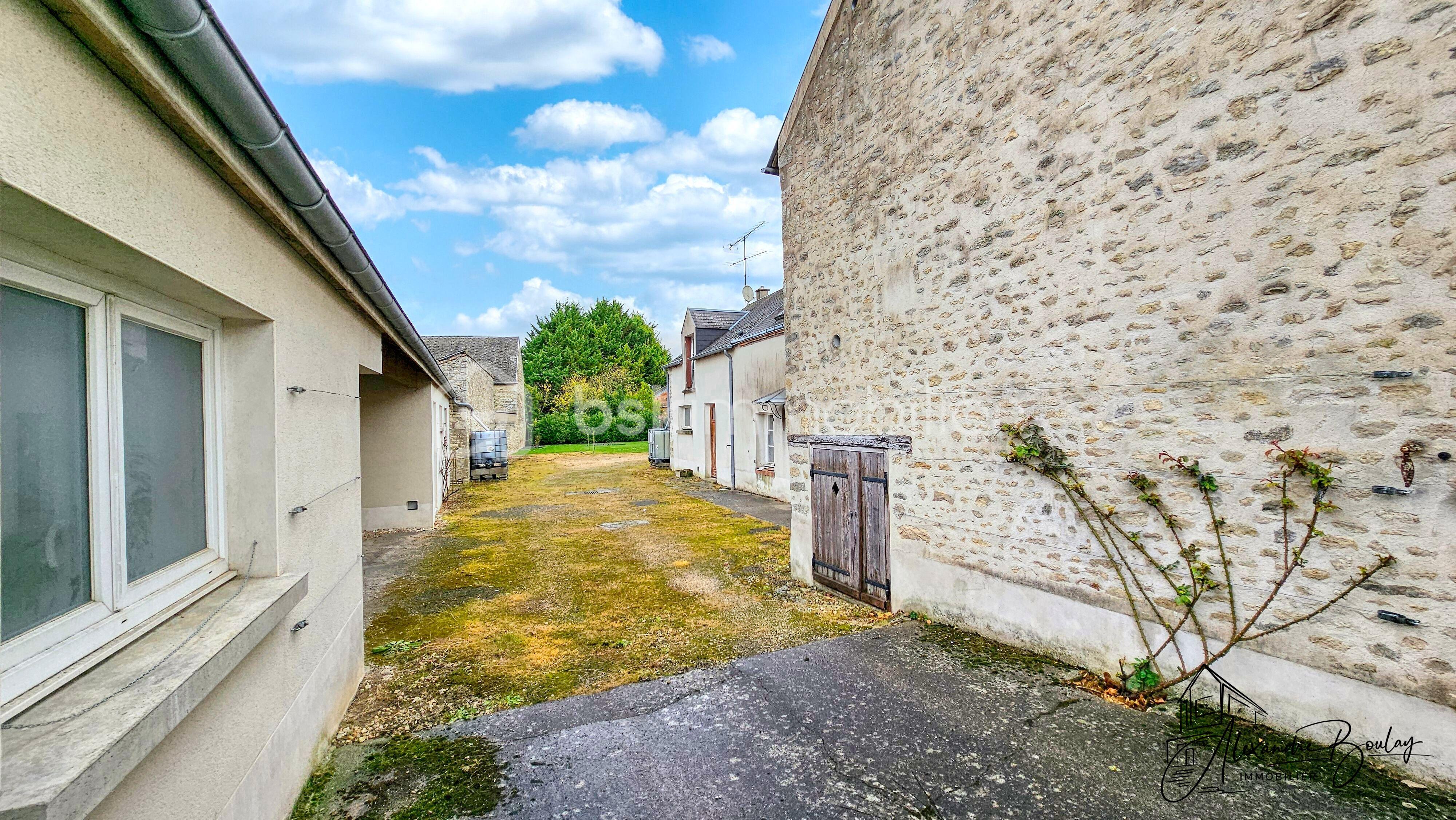 Maison ancienne de 141 m² - 20251020_114602.jpg