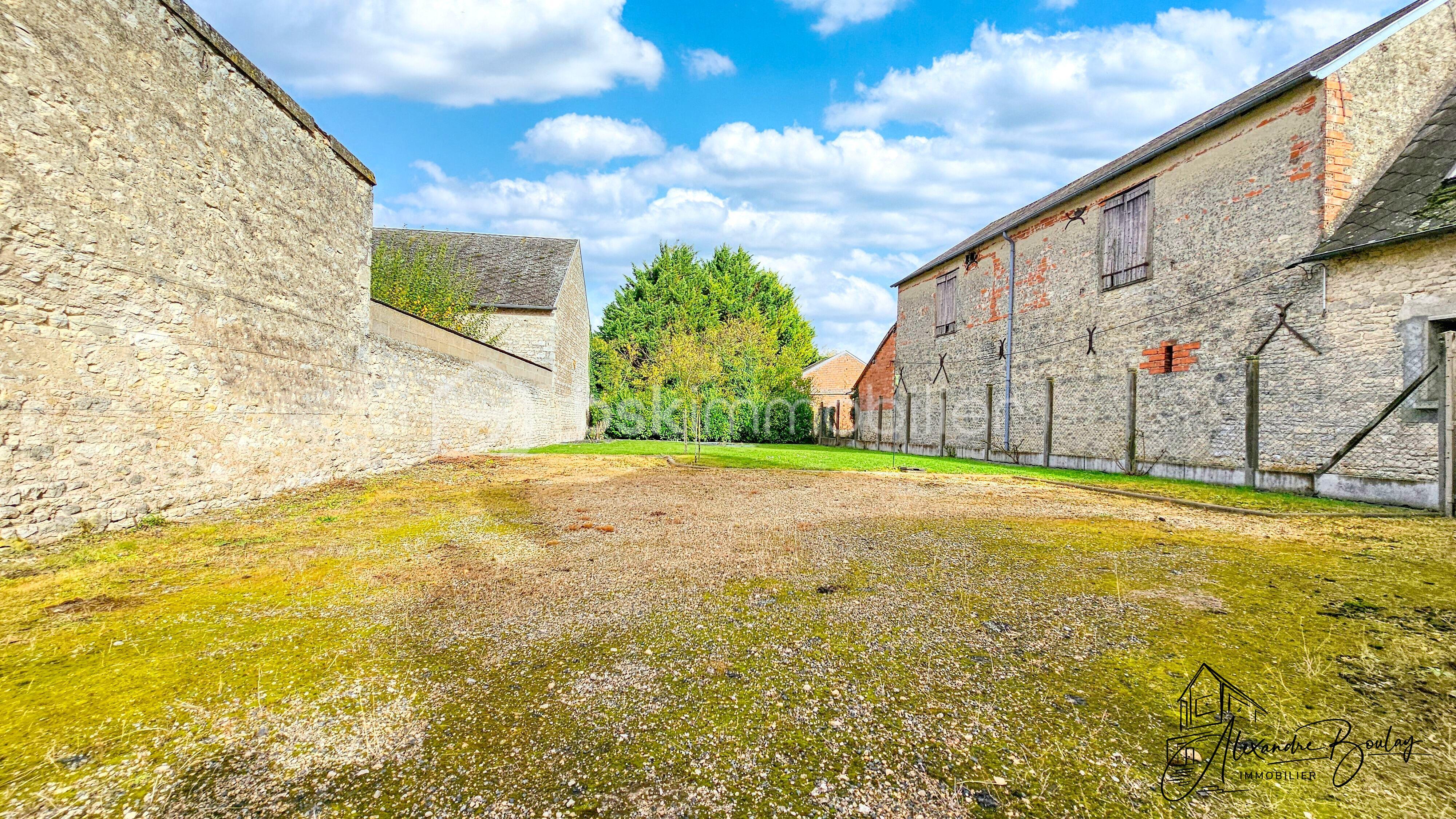 Maison ancienne de 141 m² - 20251020_114710.jpg