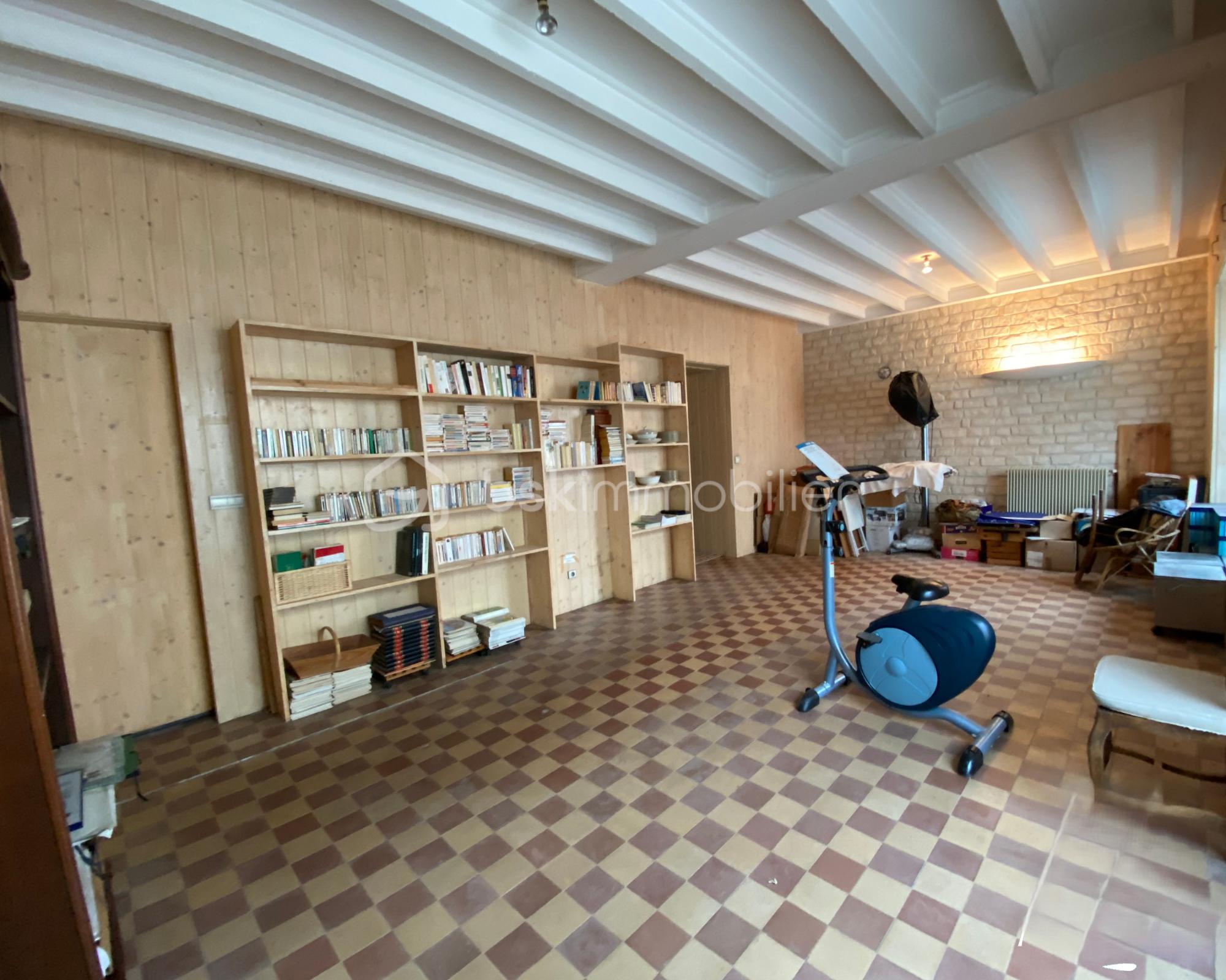 Maison de 303 m² - 126-png.png