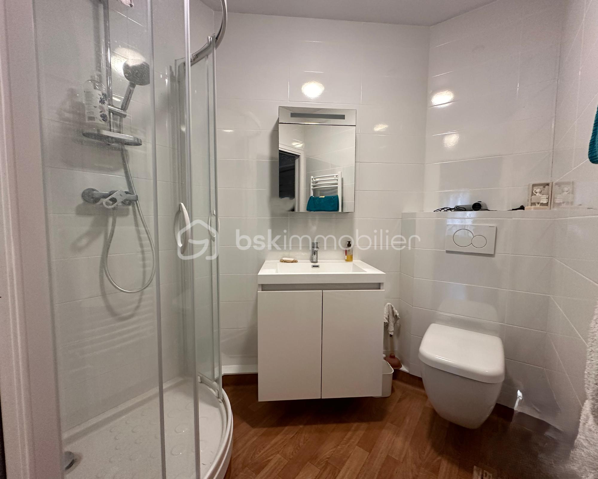 Maison de 303 m² - 119-png.png