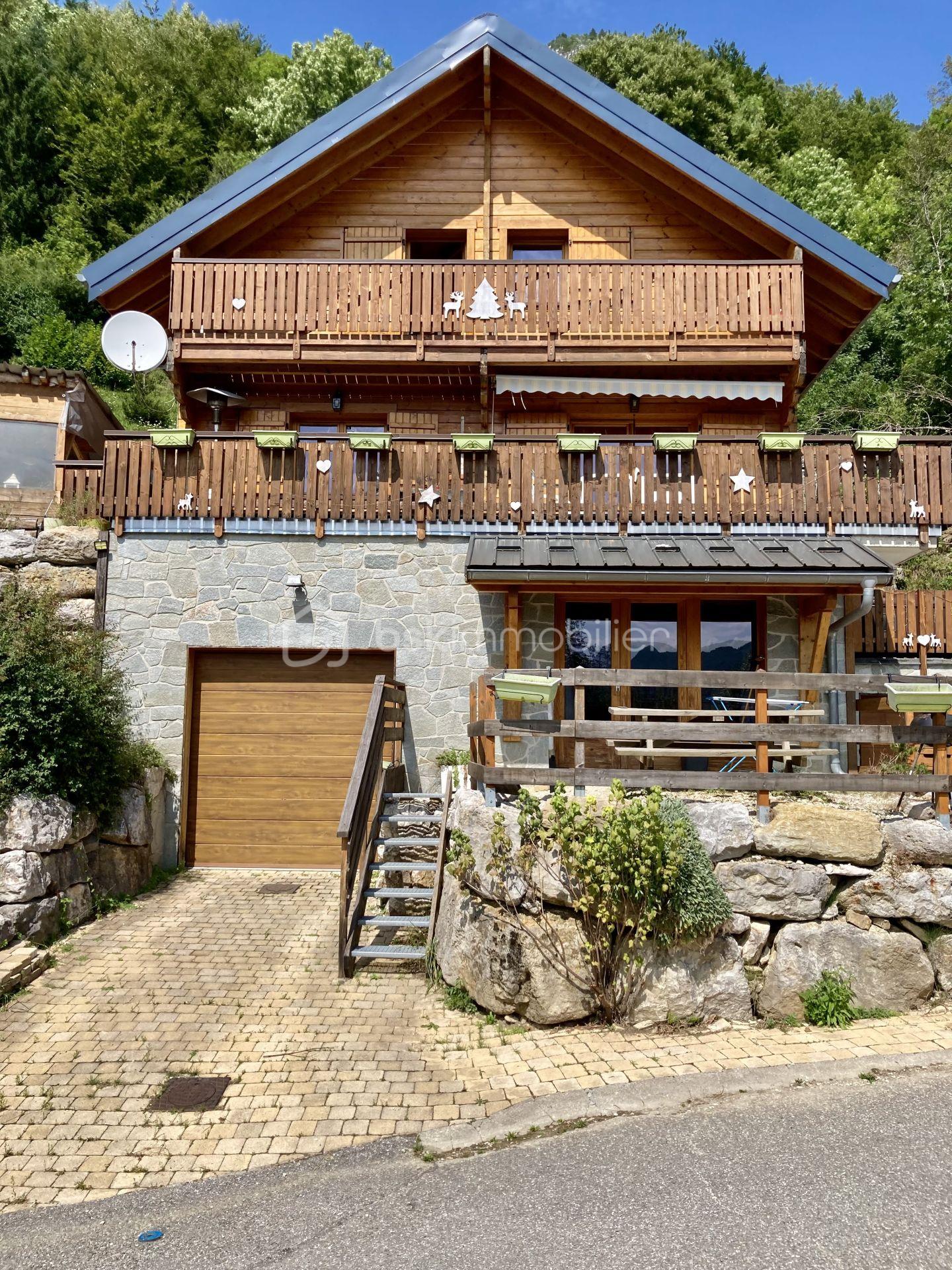 Chalet de 135 m² - pictbien_66cb020556885.jpg