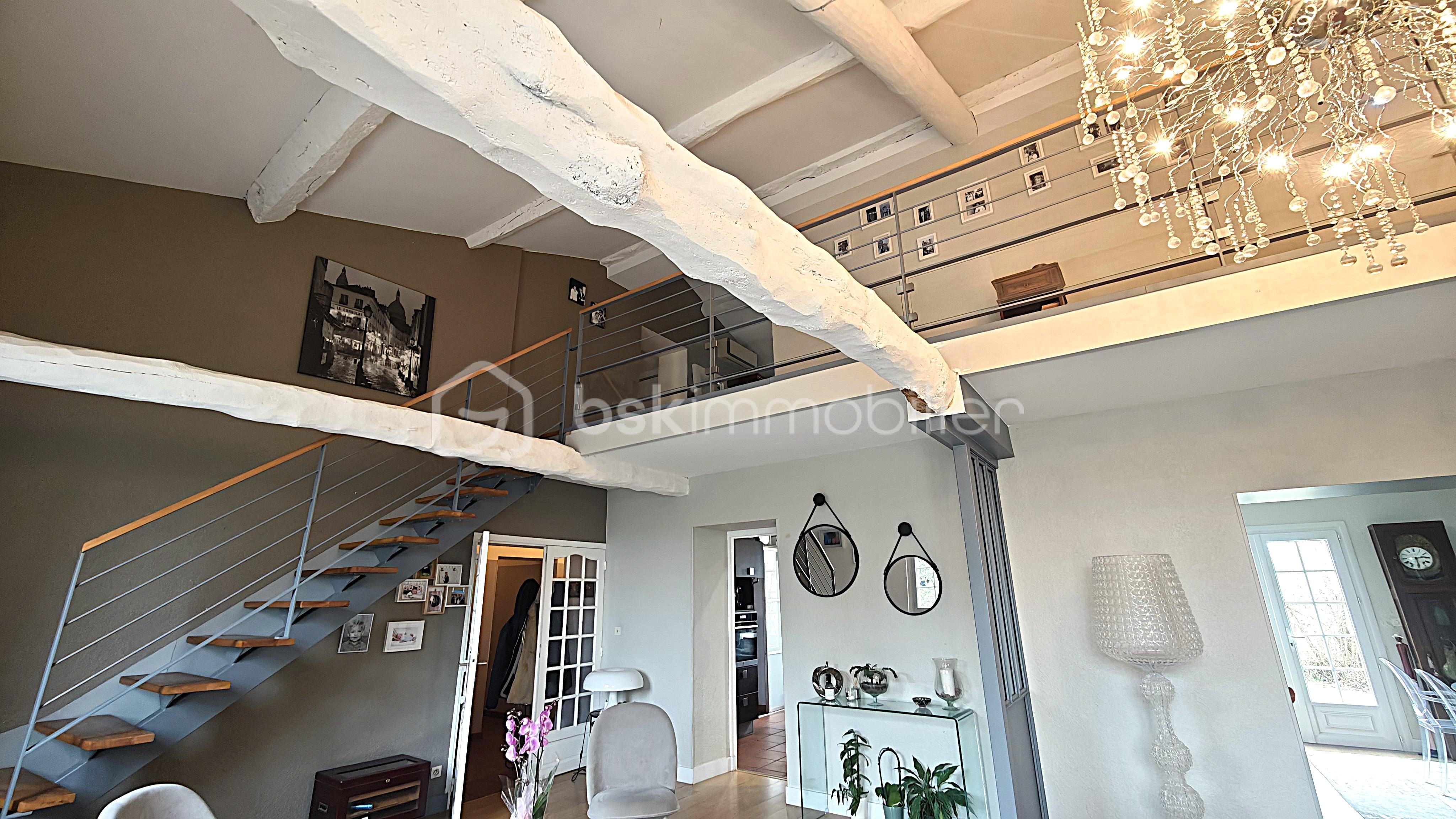 Maison de 235 m² - lemesle_tarabel_maison_escalier.jpeg.jpg