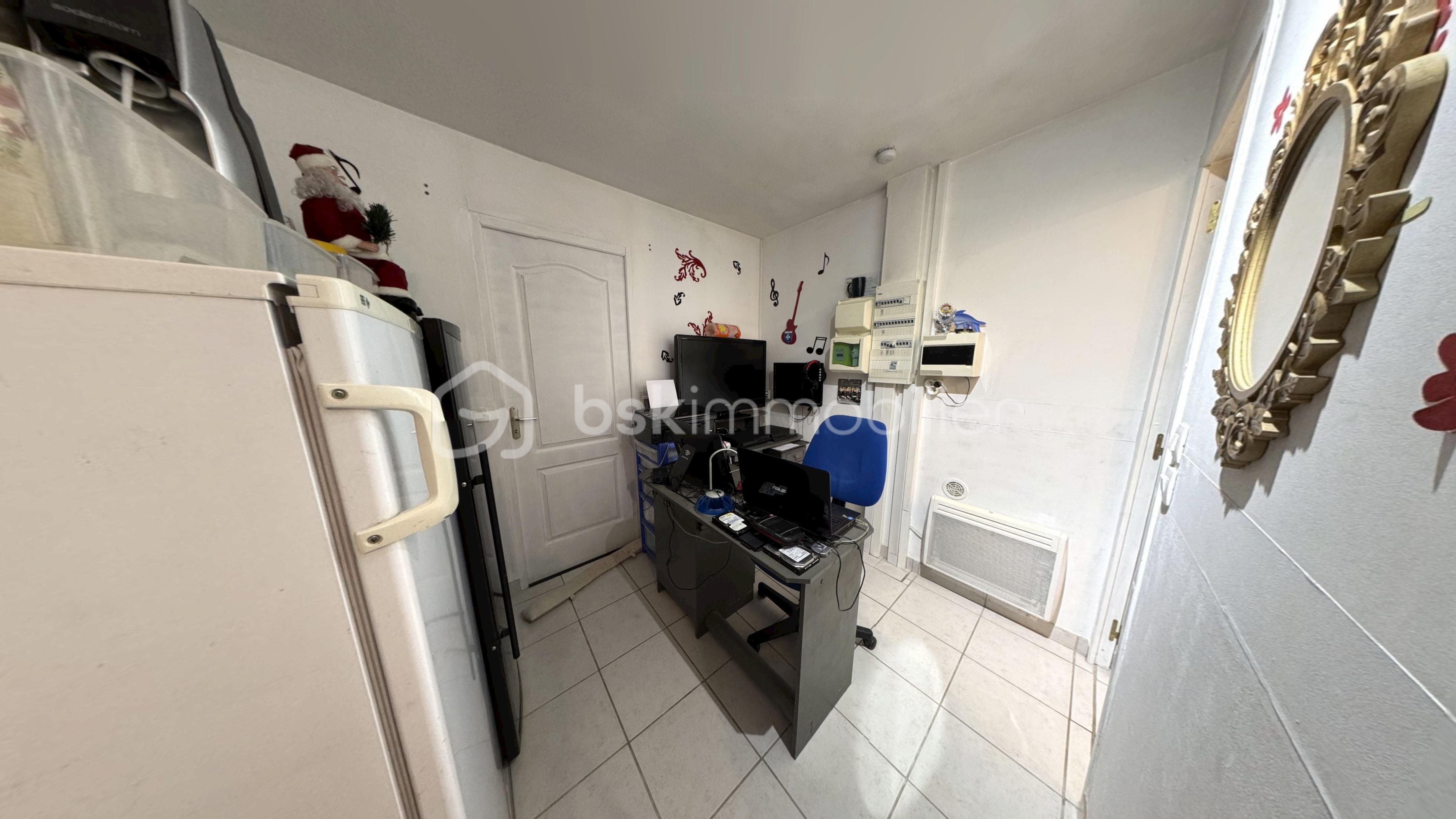 Maison traditionnelle de 99 m² - Girolles-12052025_113350.jpg