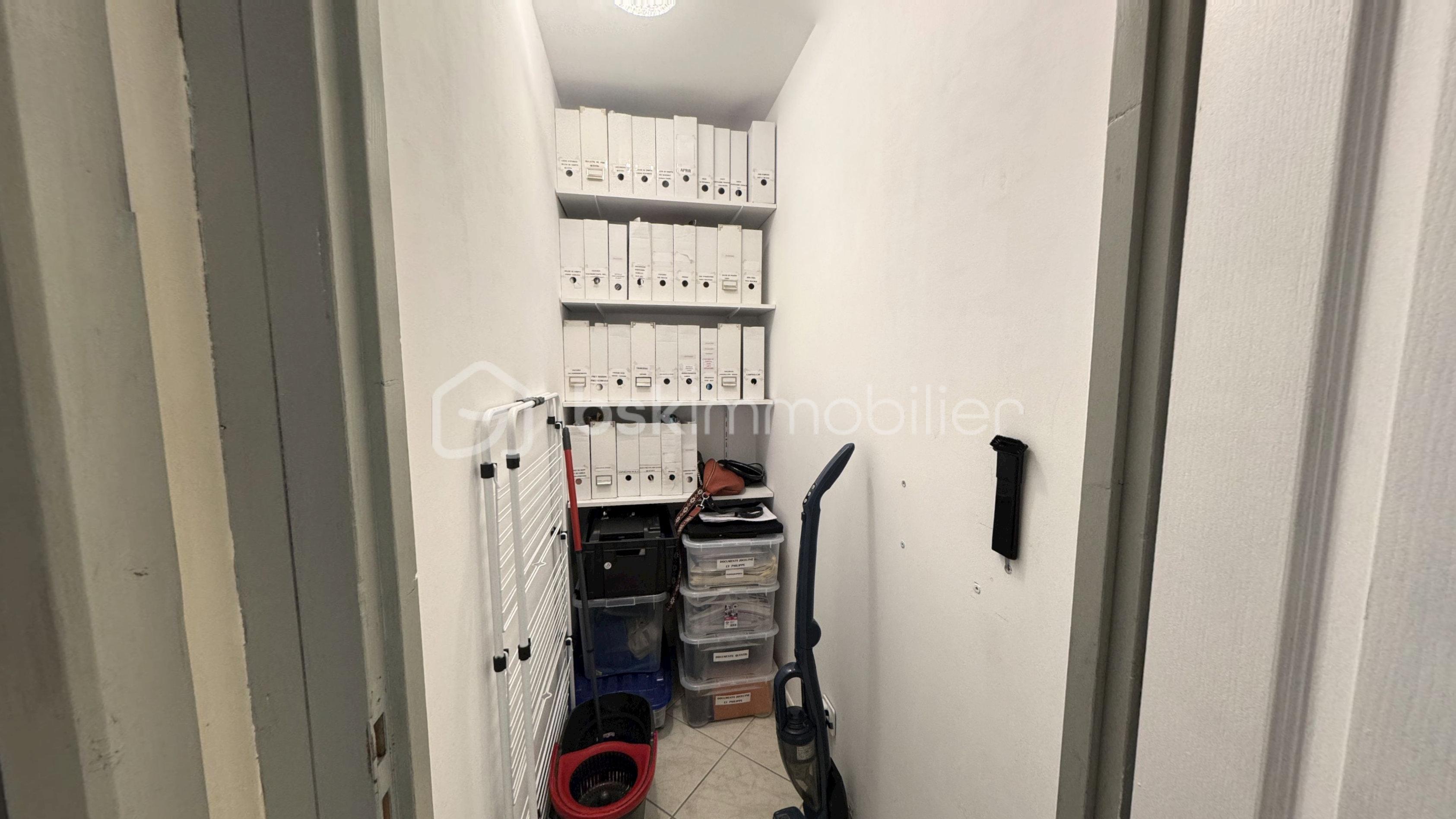 Maison traditionnelle de 99 m² - Girolles-12052025_113219.jpg