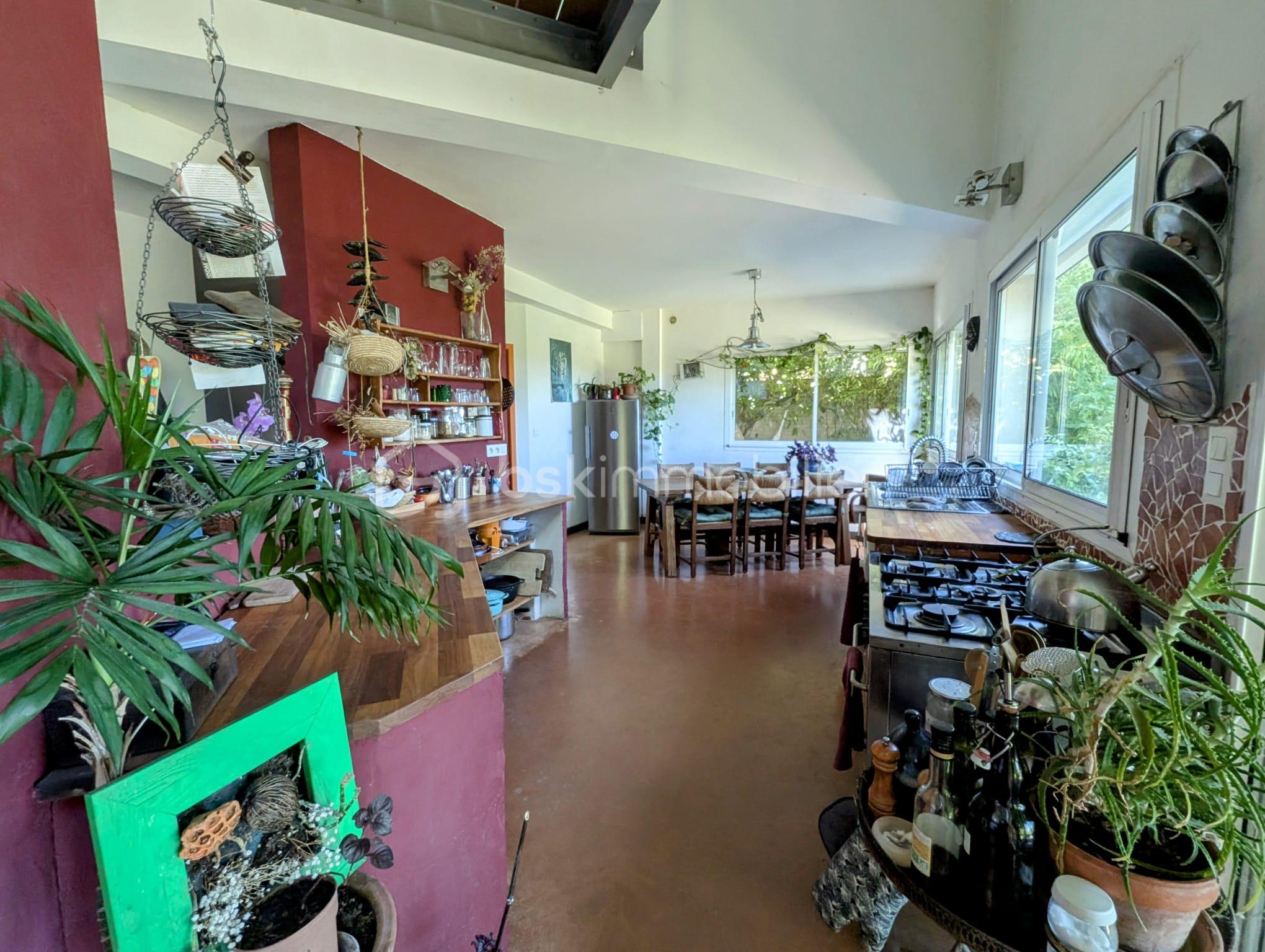 Maison d architecte de 178 m² - VUE VERS CUISINE.jpg