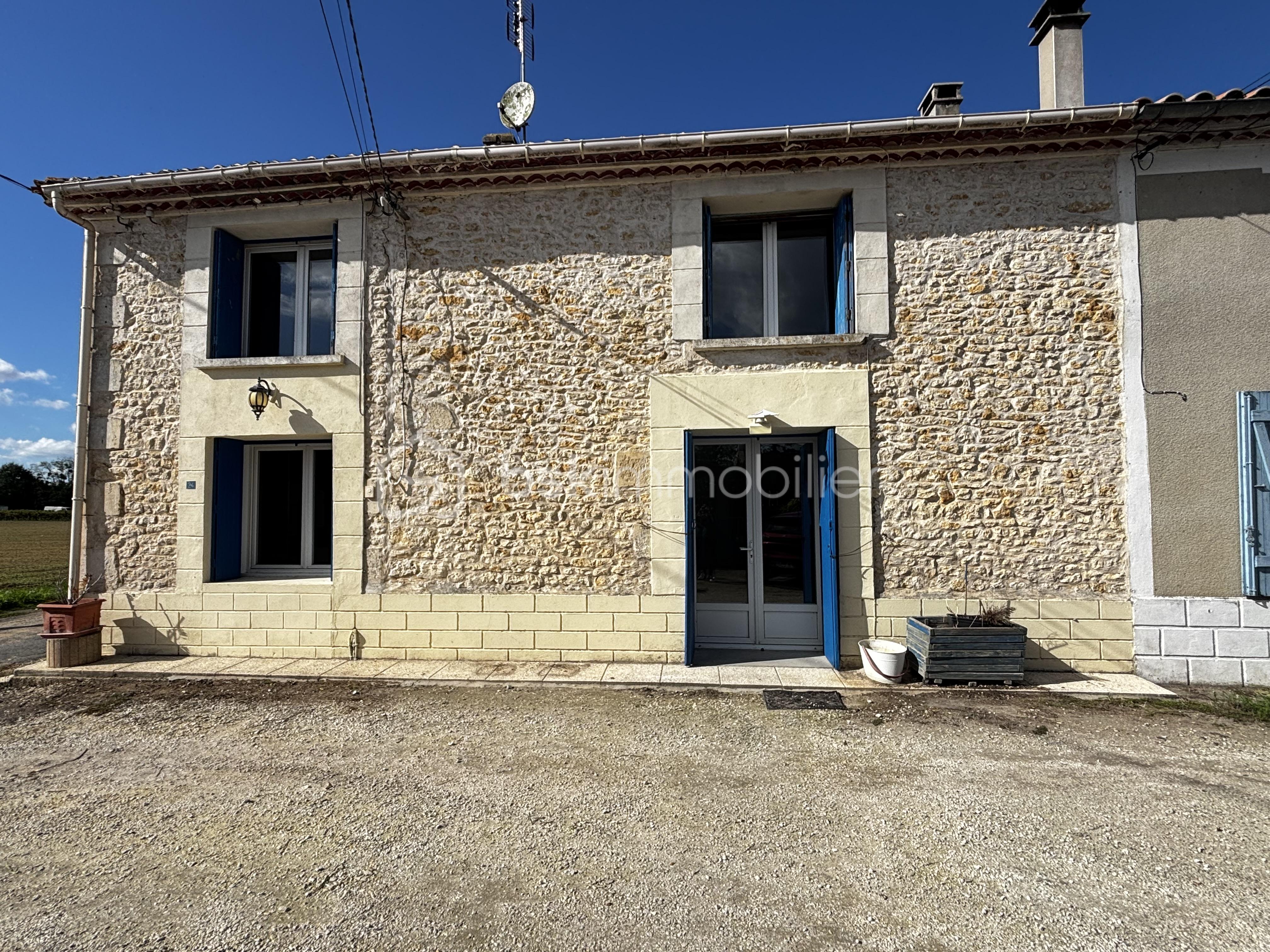 Maison 4 pièces 120 m² · à Meursac · 120 m² · 103 500 €