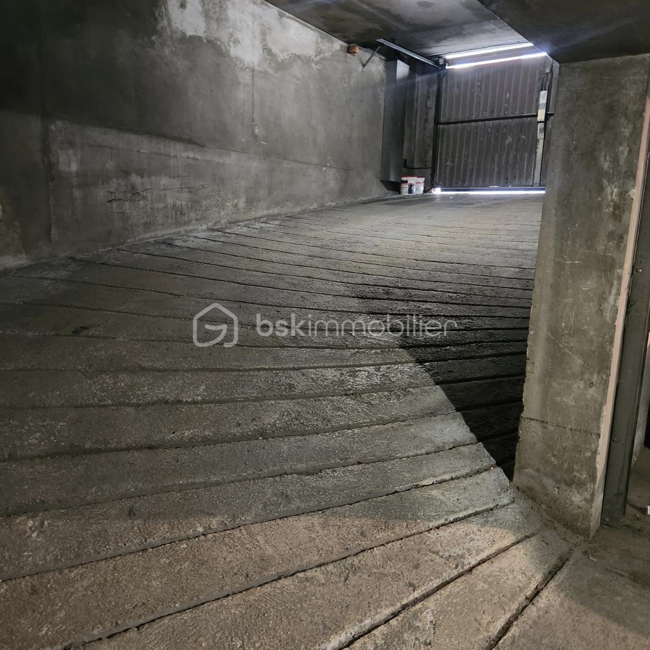 Parking de 12 m² - Capture d’écran 2025-11-27 à 19.49.34.png