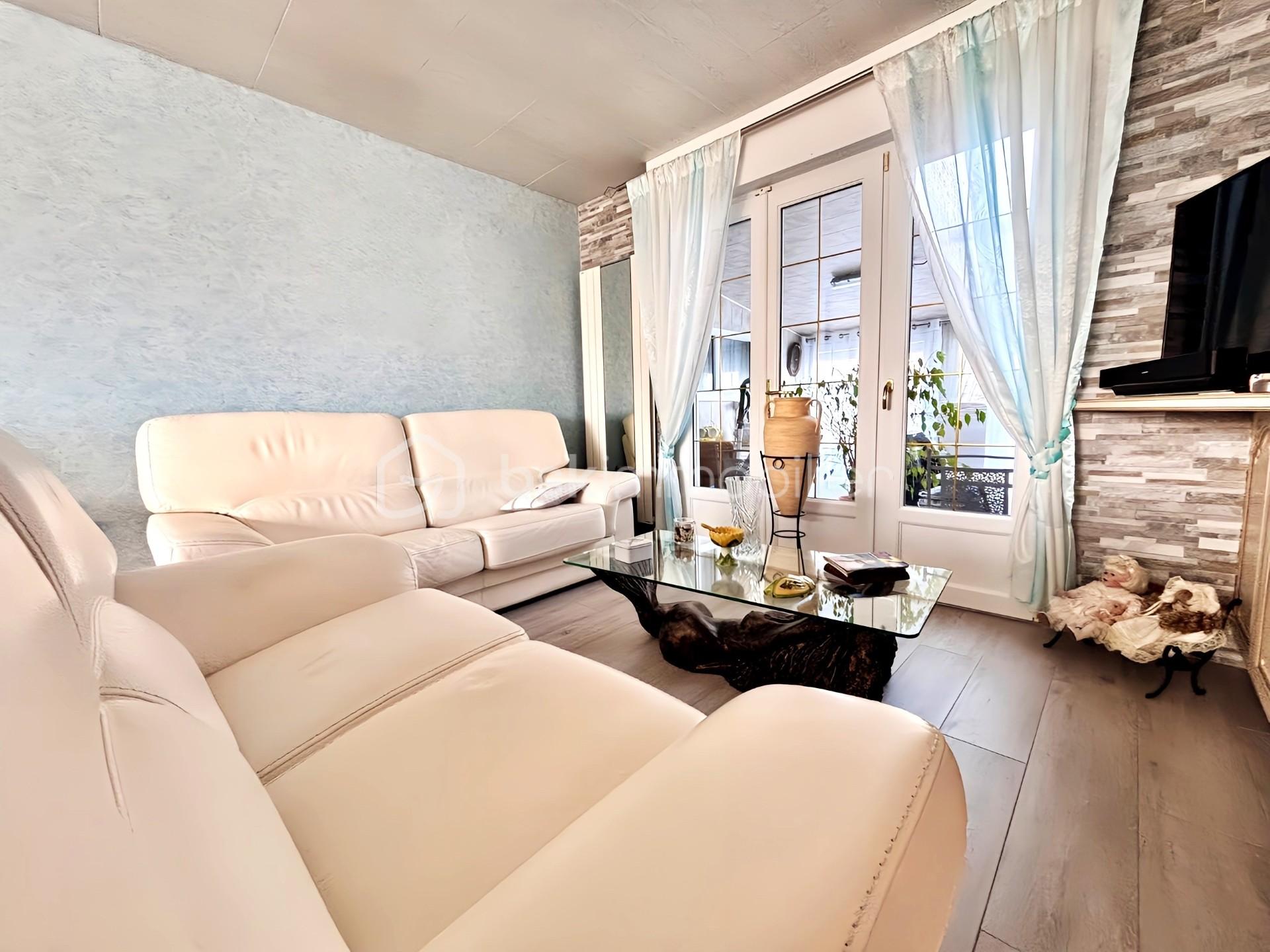 Maison de 101 m² - 23c45ae5-1ab7-4580-8065-b700cb845847.jpg