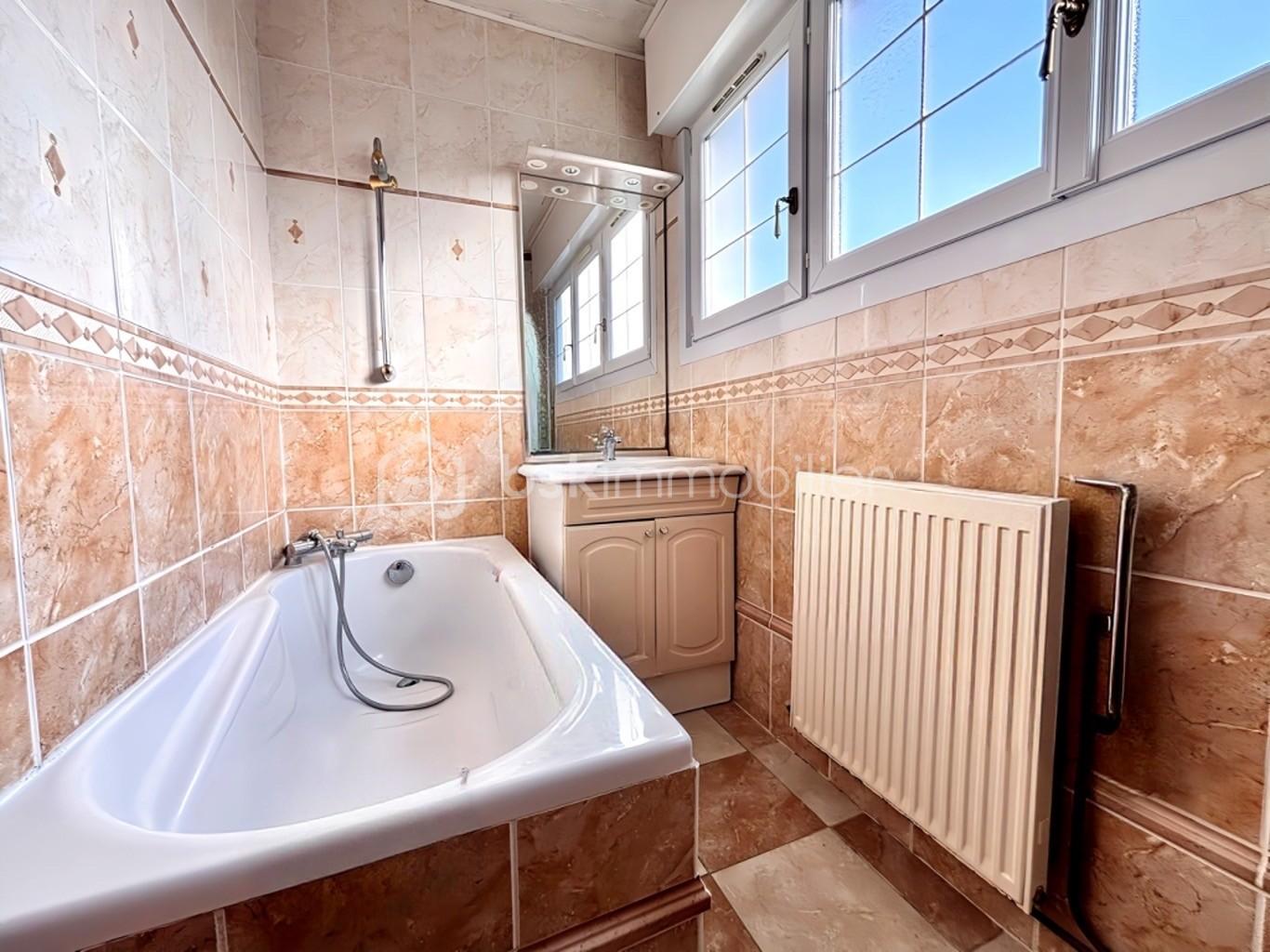 Maison de 101 m² - 5971238d-2e06-43db-823e-fdfaba680eb2.jpg