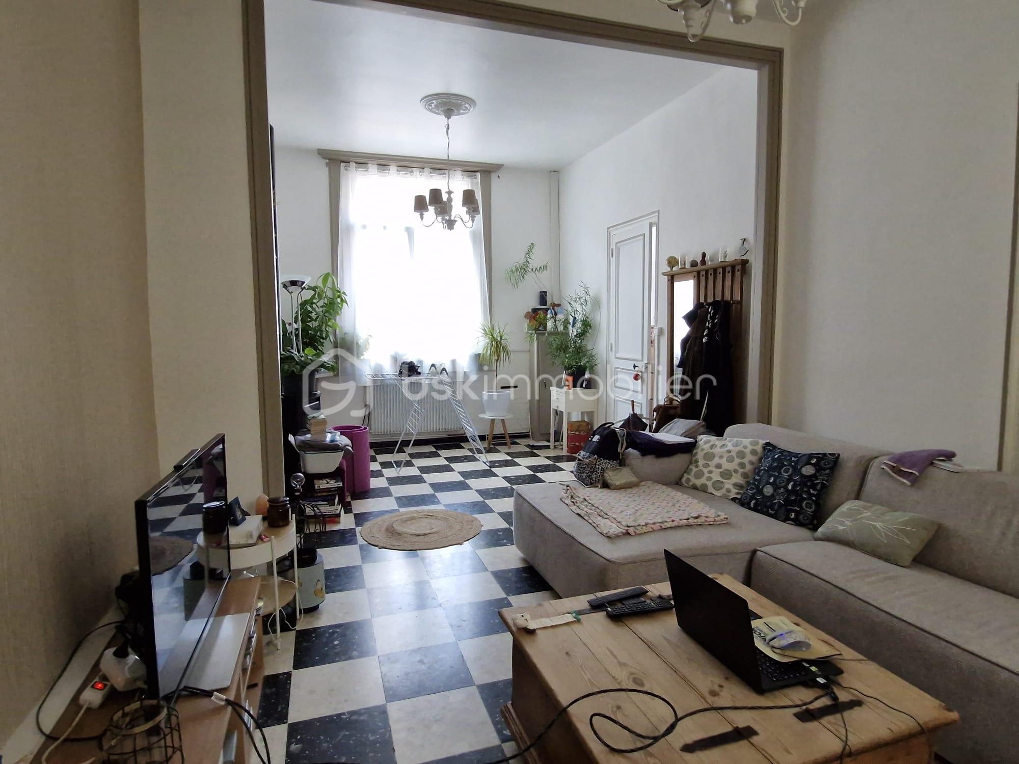 Maison de 137 m² - corinne bruno bsk immobilier tourcoing salon.jpg