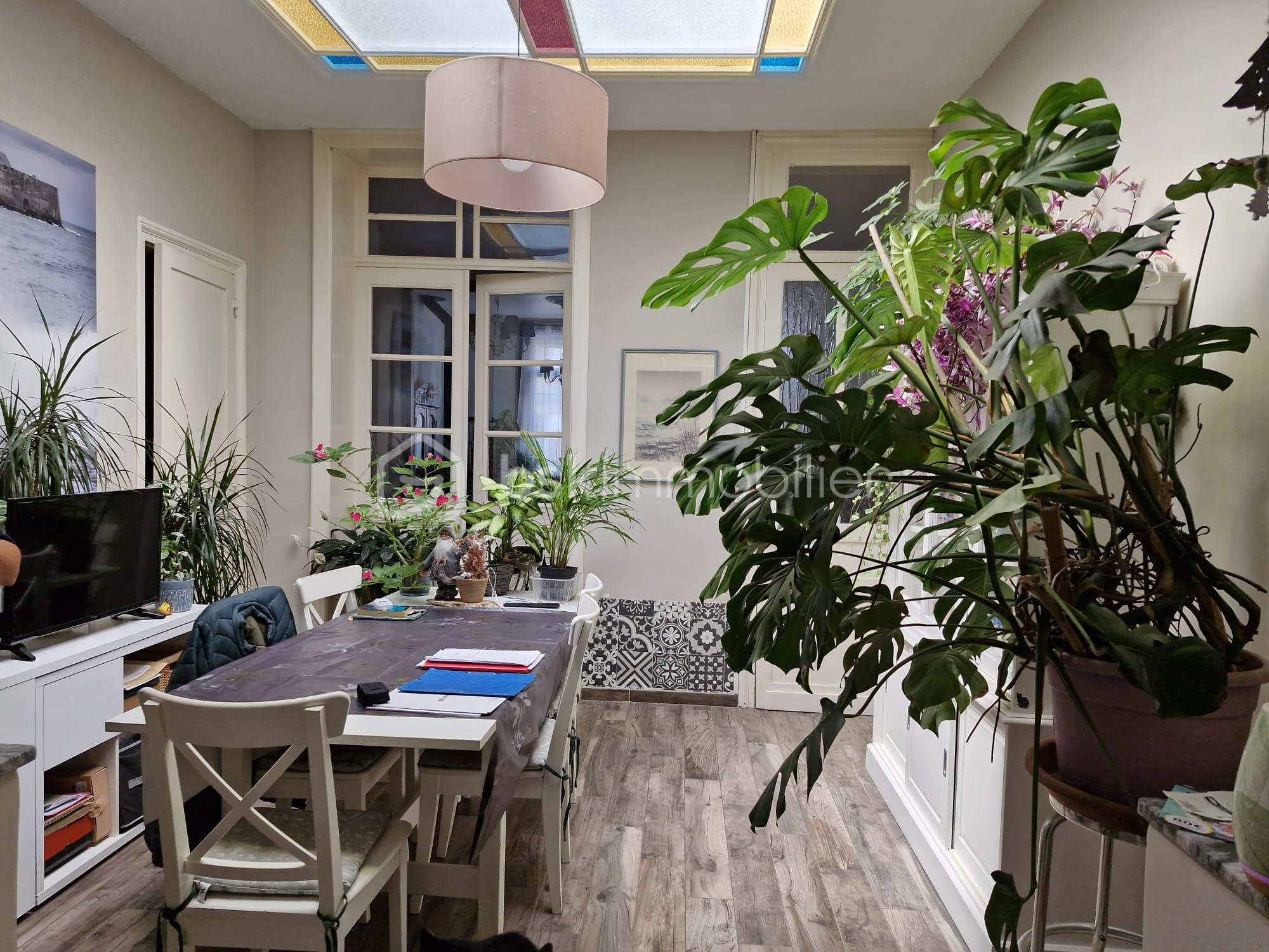 Maison de 137 m² - corinne bruno bsk immobilier tourcoing séjour.jpg