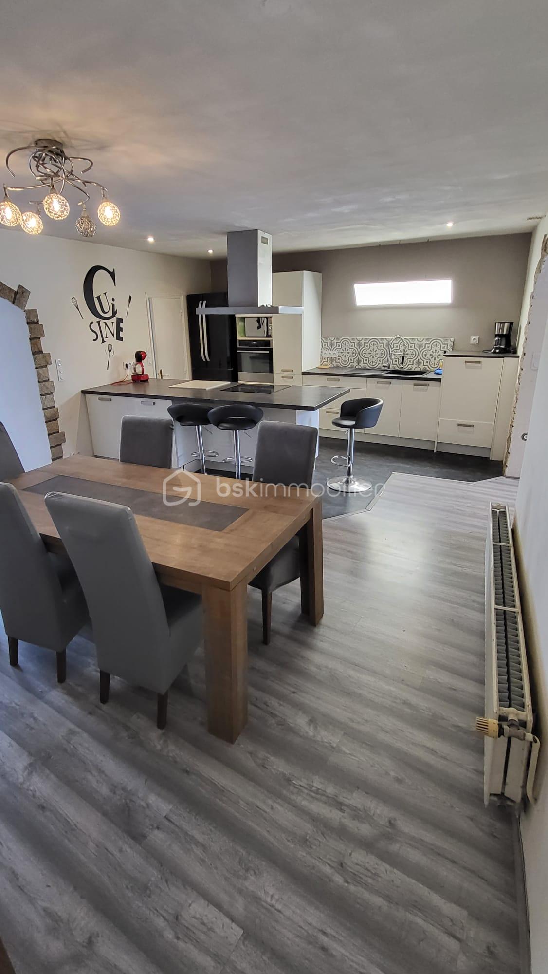 Maison 7 pièces 181 m² · à Lorient · 181 m² · 341 550 €
