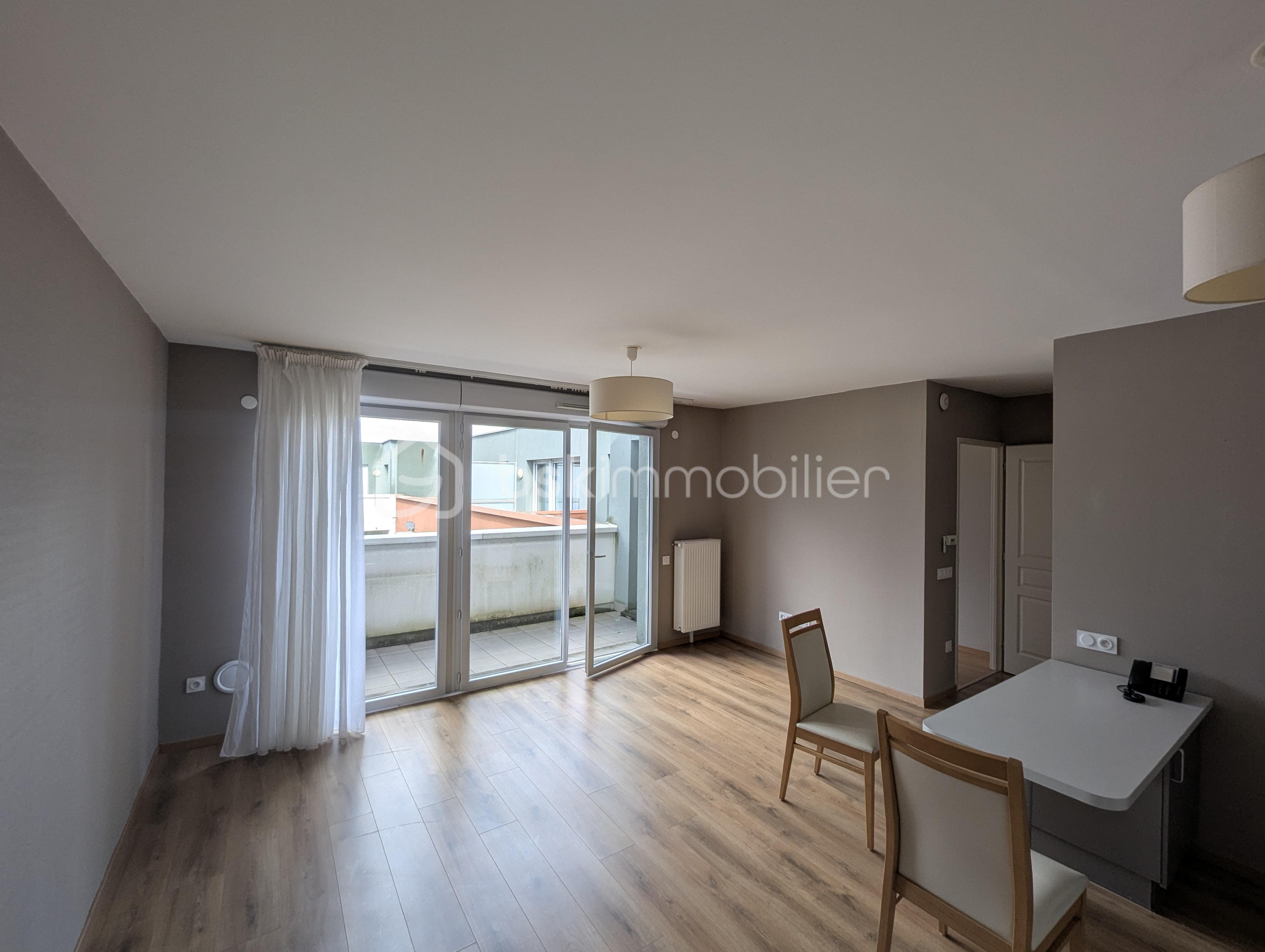 Appartement de 44,17 m² - salon beffroi.jpg