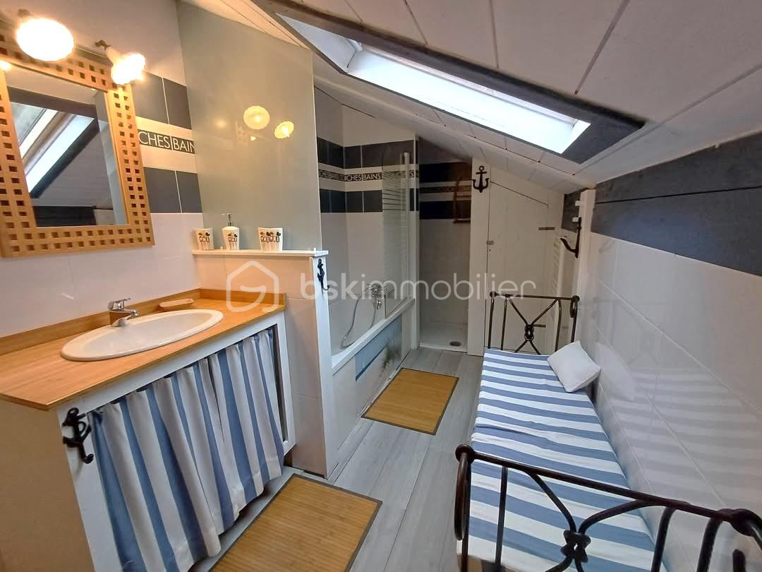 Bergerie de 185 m² - sdb.jpg