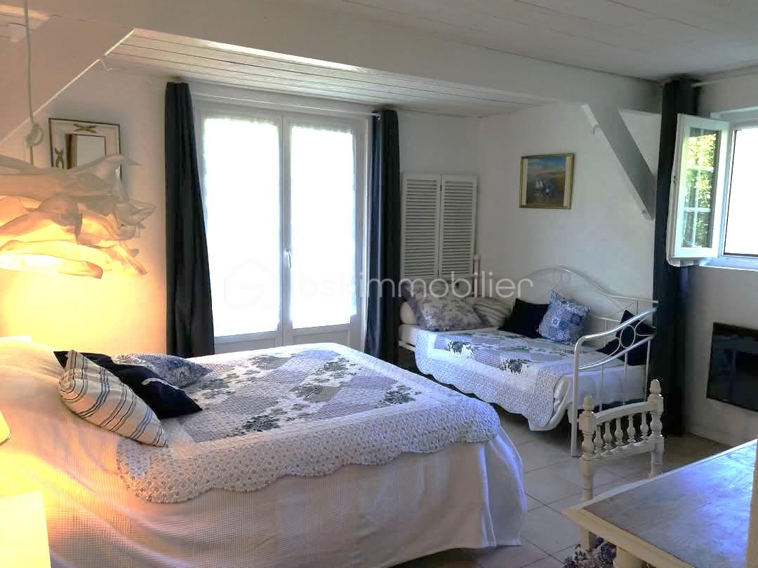 Bergerie de 185 m² - chambre 2.jpg