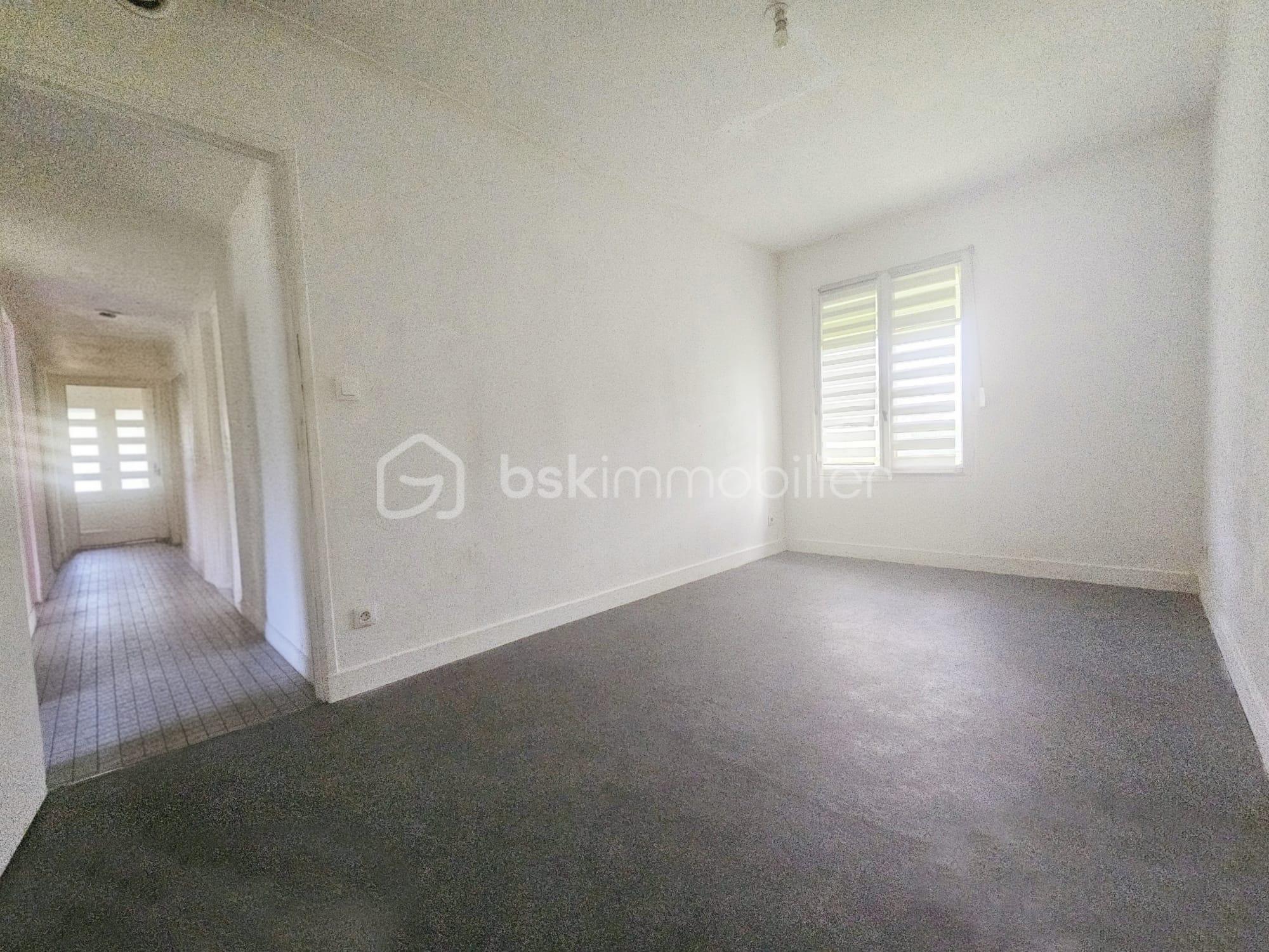 Maison traditionnelle de 92 m² - WhatsApp Image 2025-09-30 at 16.47.33 (1).jpeg