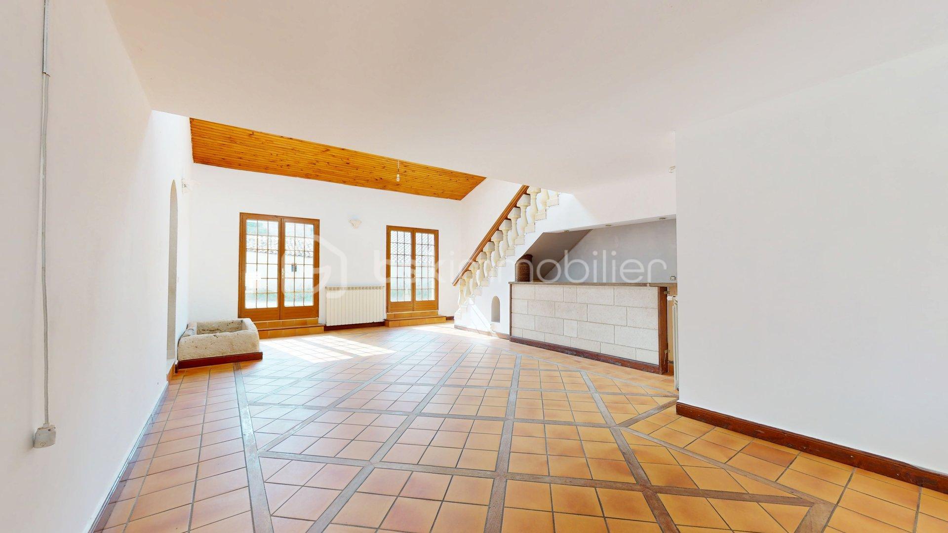 Maison de 142 m² - 8-Rue-Des-Sables-17350-Saint-Savinien-07242025_171719.jpg