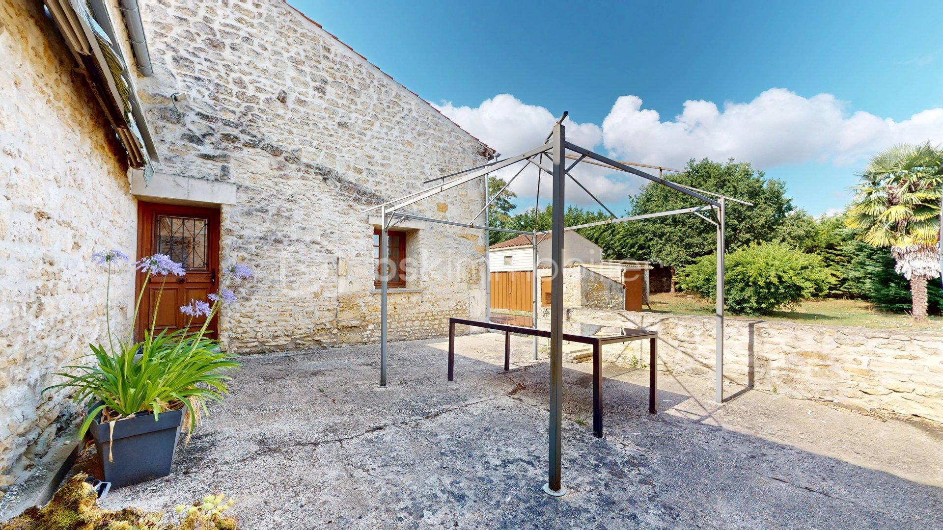 Maison de 142 m² - Mandat-202888-BERTHOU-HELENE-BSK-Immobilier-17350-Saint-Savinien-07292025_094741.jpg