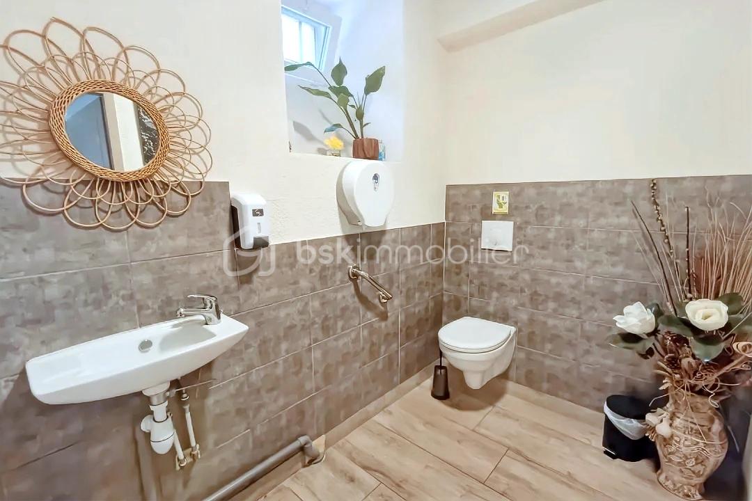 Maison de 240 m² - hoqi-55f05b6f348c448fb46e05d2c31c49c1.jpg