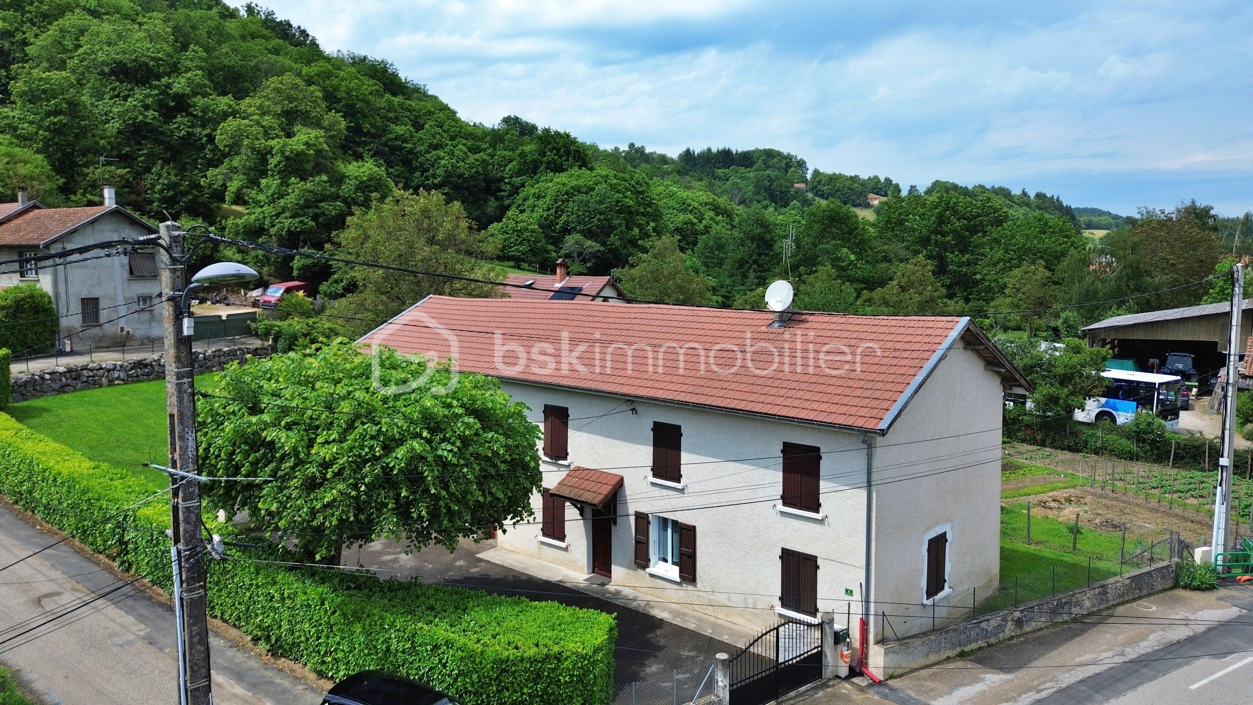 Maison 5 pièces 115 m² · à Saint-Didier-de-Bizonnes · 115 m² · 205 000 €