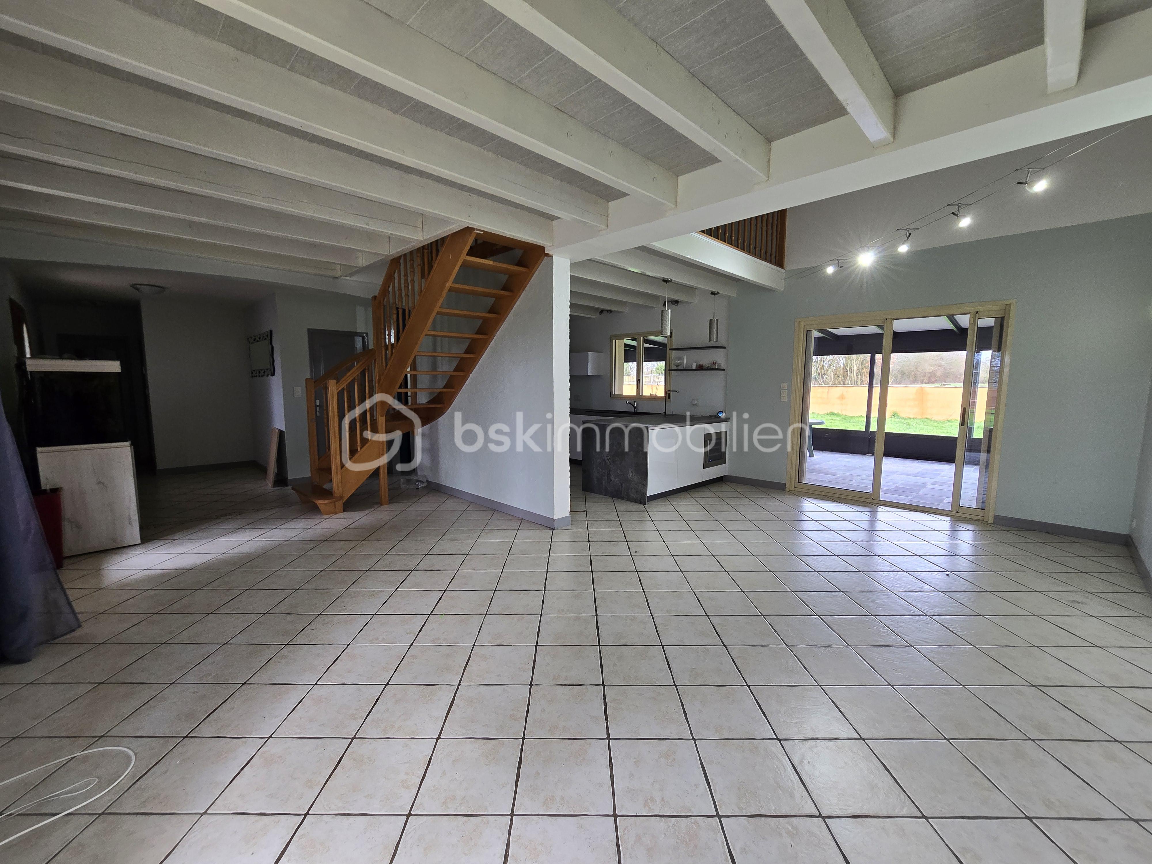 Maison traditionnelle de 183 m² - 20260126_150453.jpg