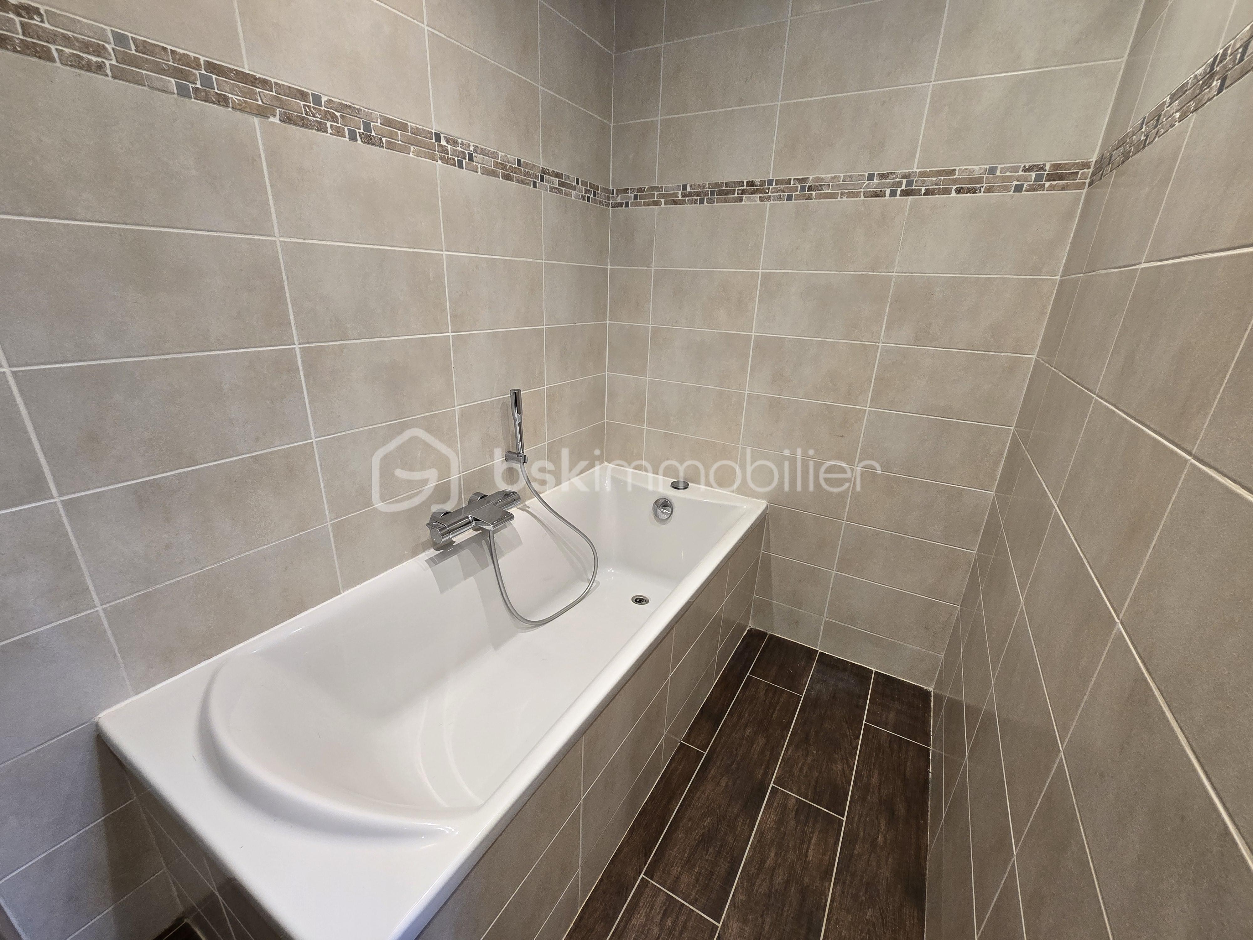 Maison traditionnelle de 183 m² - 20260126_150900.jpg