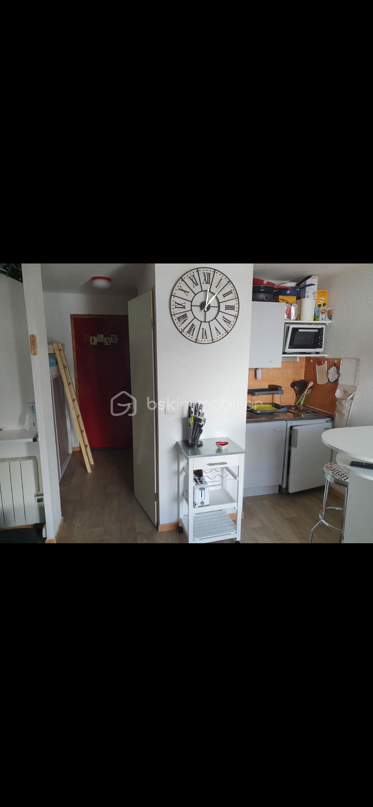 PHOTO 4.png