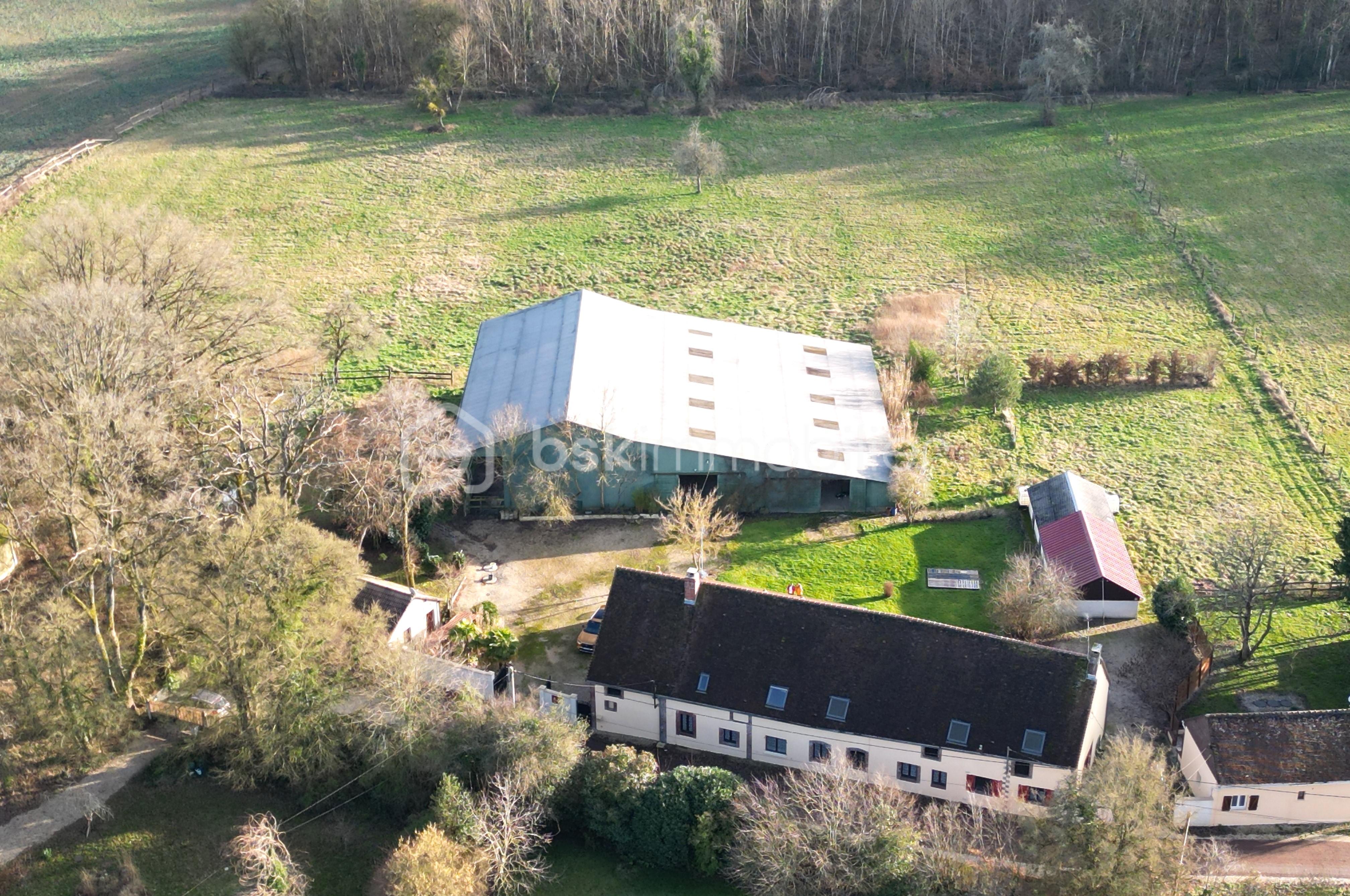 Maison longere de 370 m² - 3.JPG