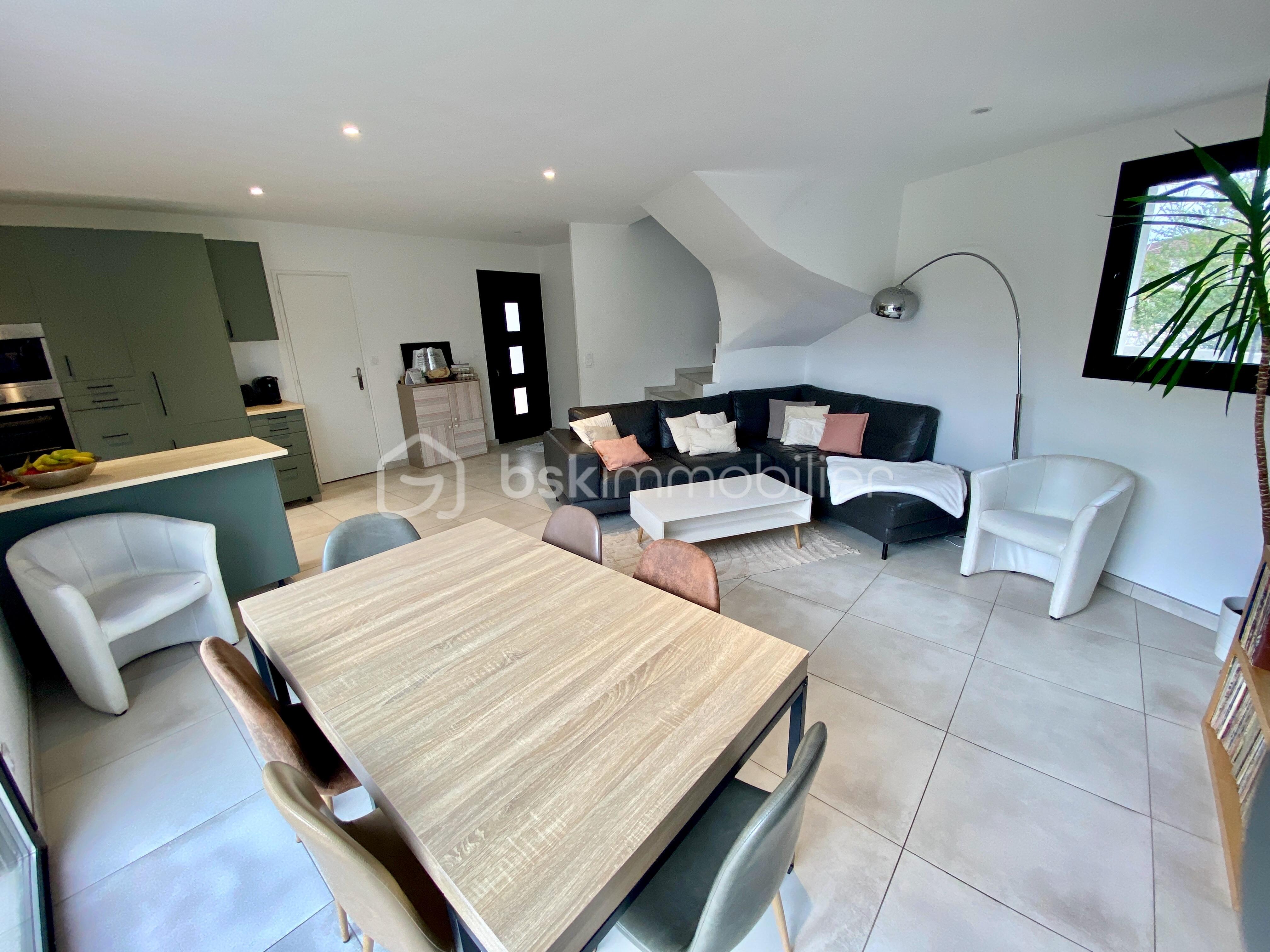 Maison de 105 m² - DJI_20231212_141531_175.jpeg