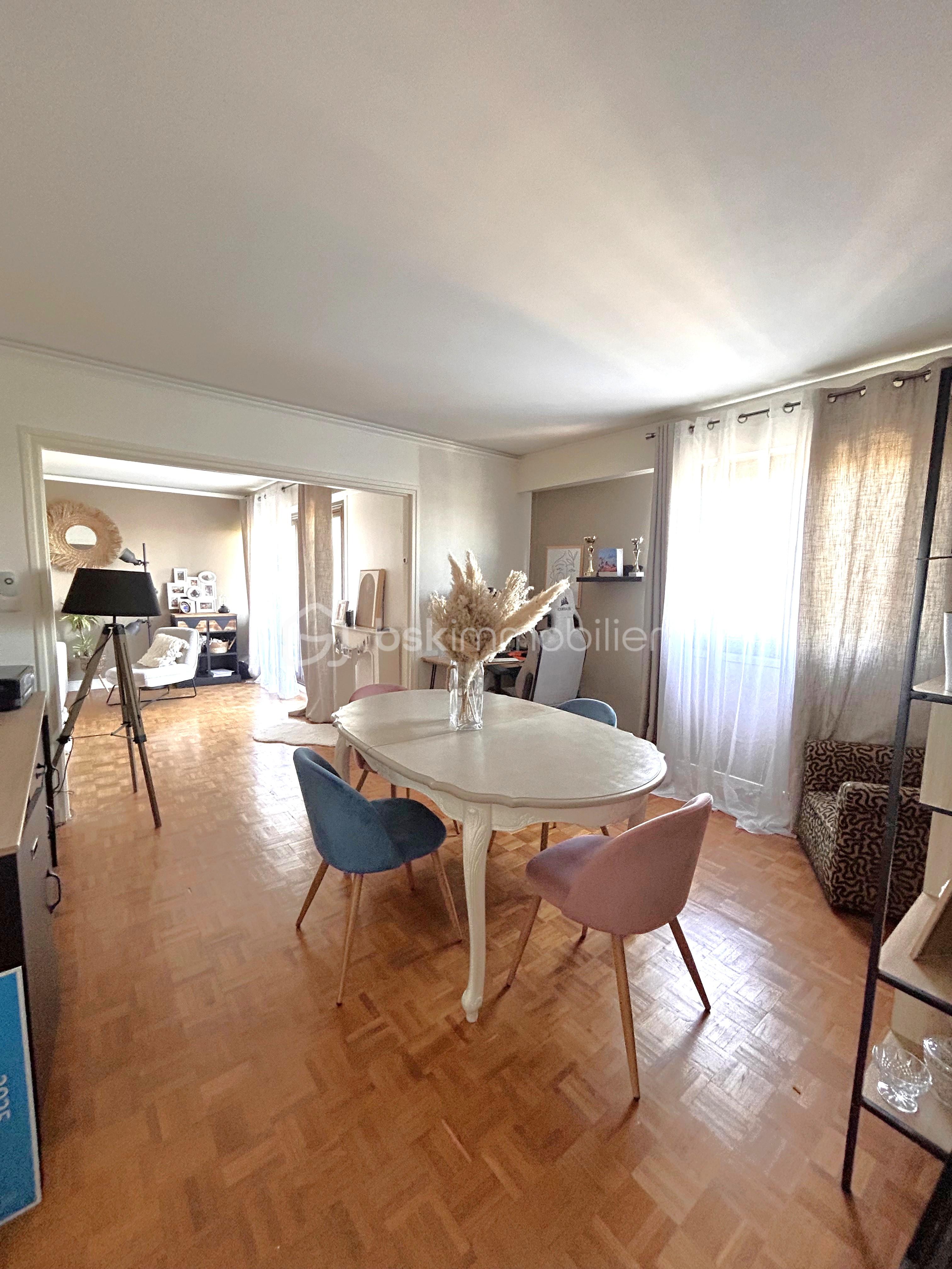 Appartement de 88 m² - sejour 3 lea.jpeg