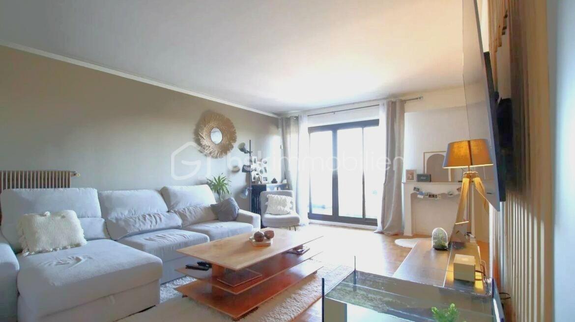 Appartement de 88 m² - sejour top 2 lea.jpg