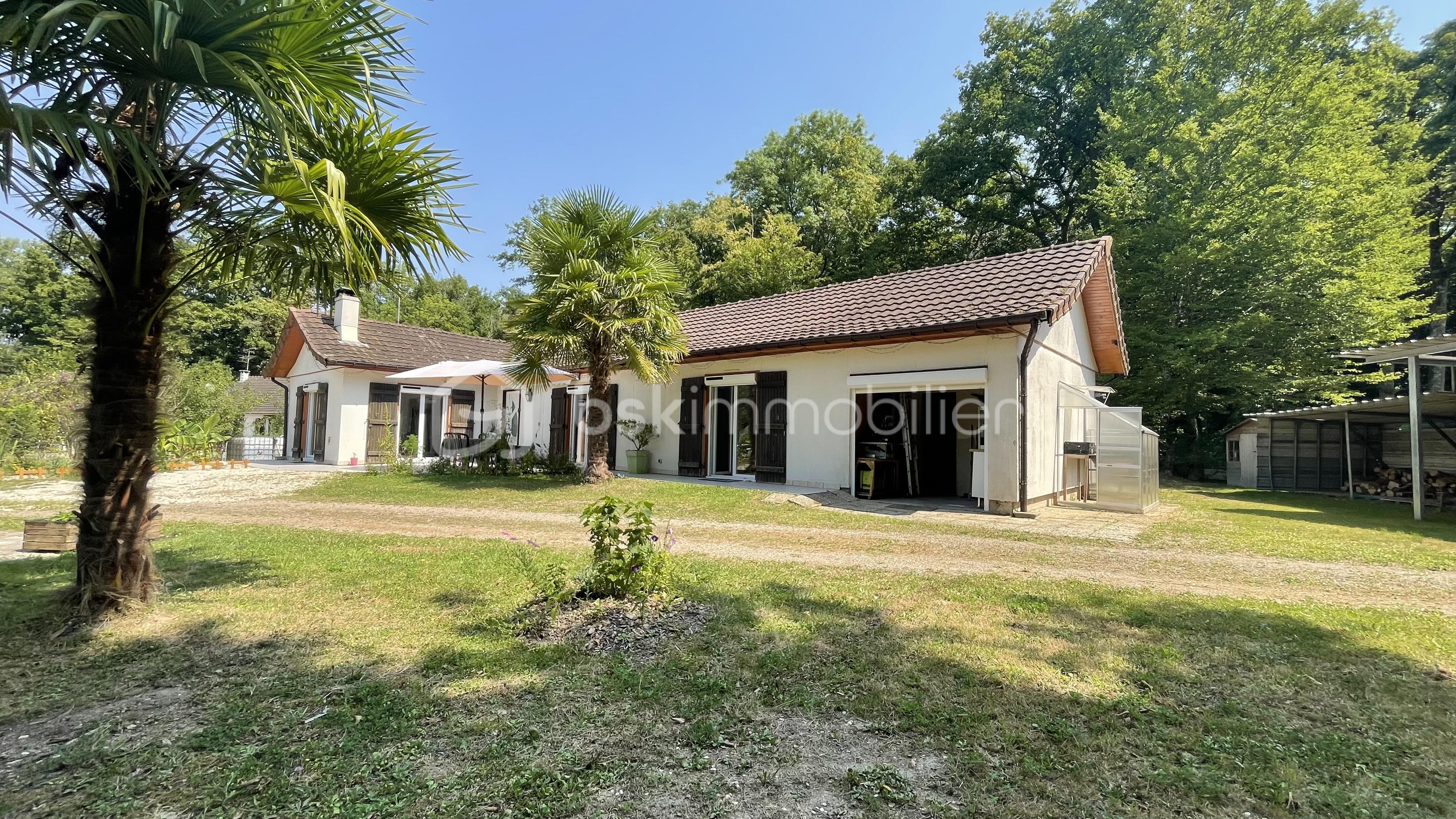 Maison traditionnelle de 120 m² - MAISON.jpg