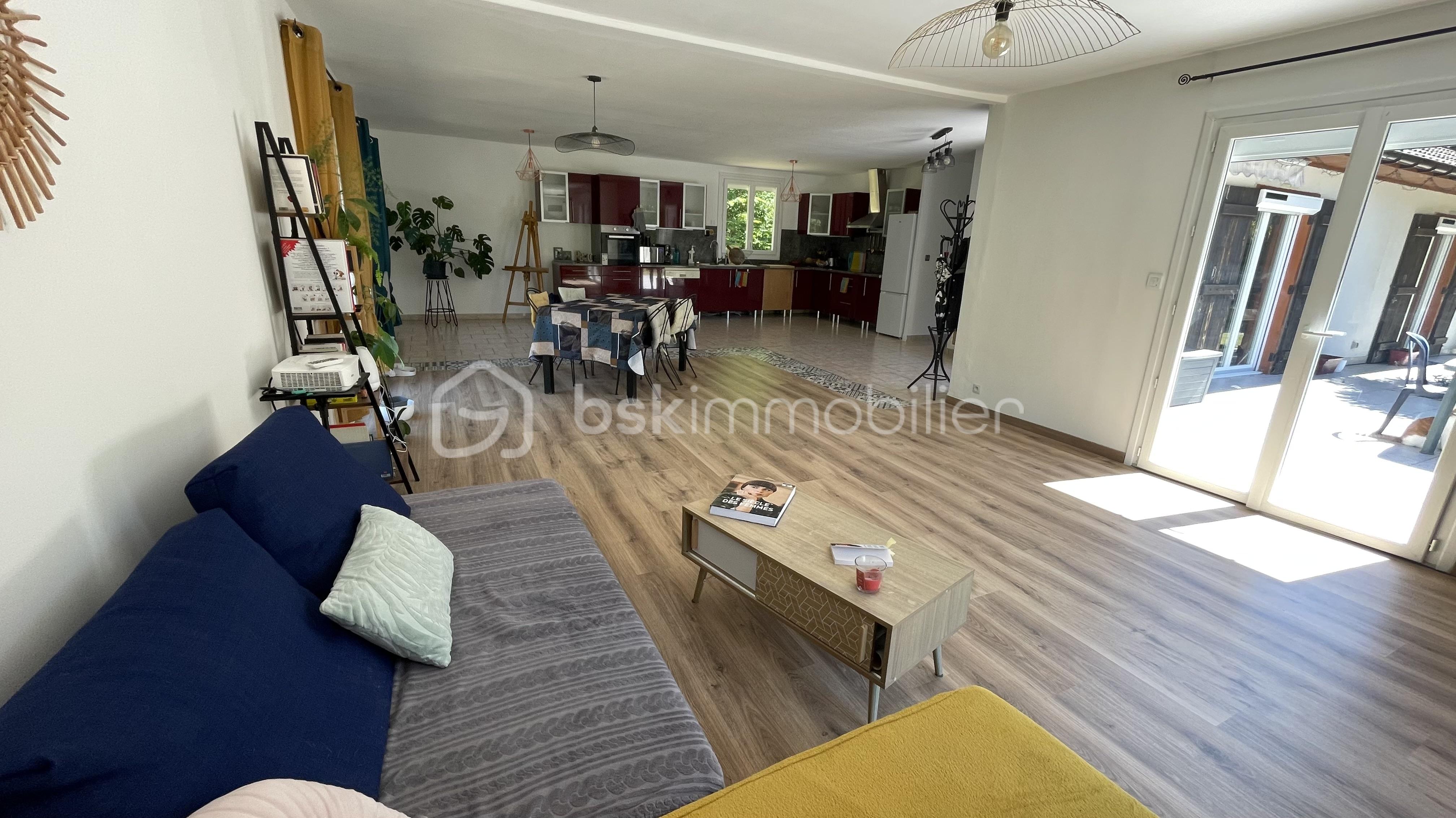 Maison traditionnelle de 120 m² - SALON SALLE A MANGER.jpg