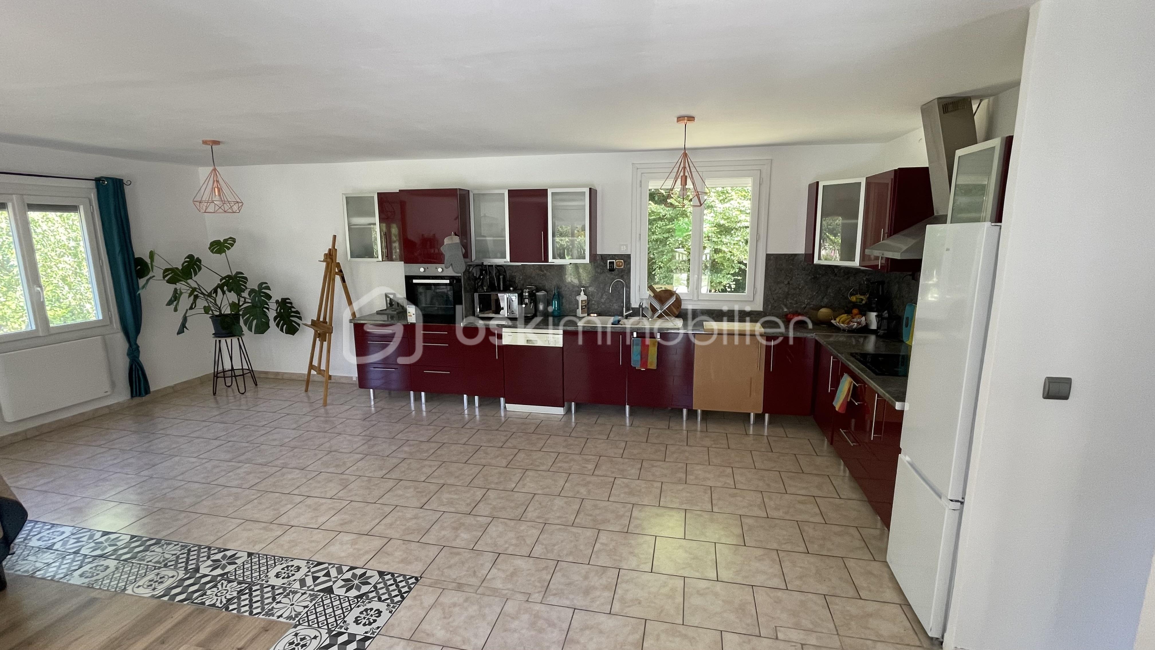 Maison traditionnelle de 120 m² - CUISINE OUVERTE.jpg