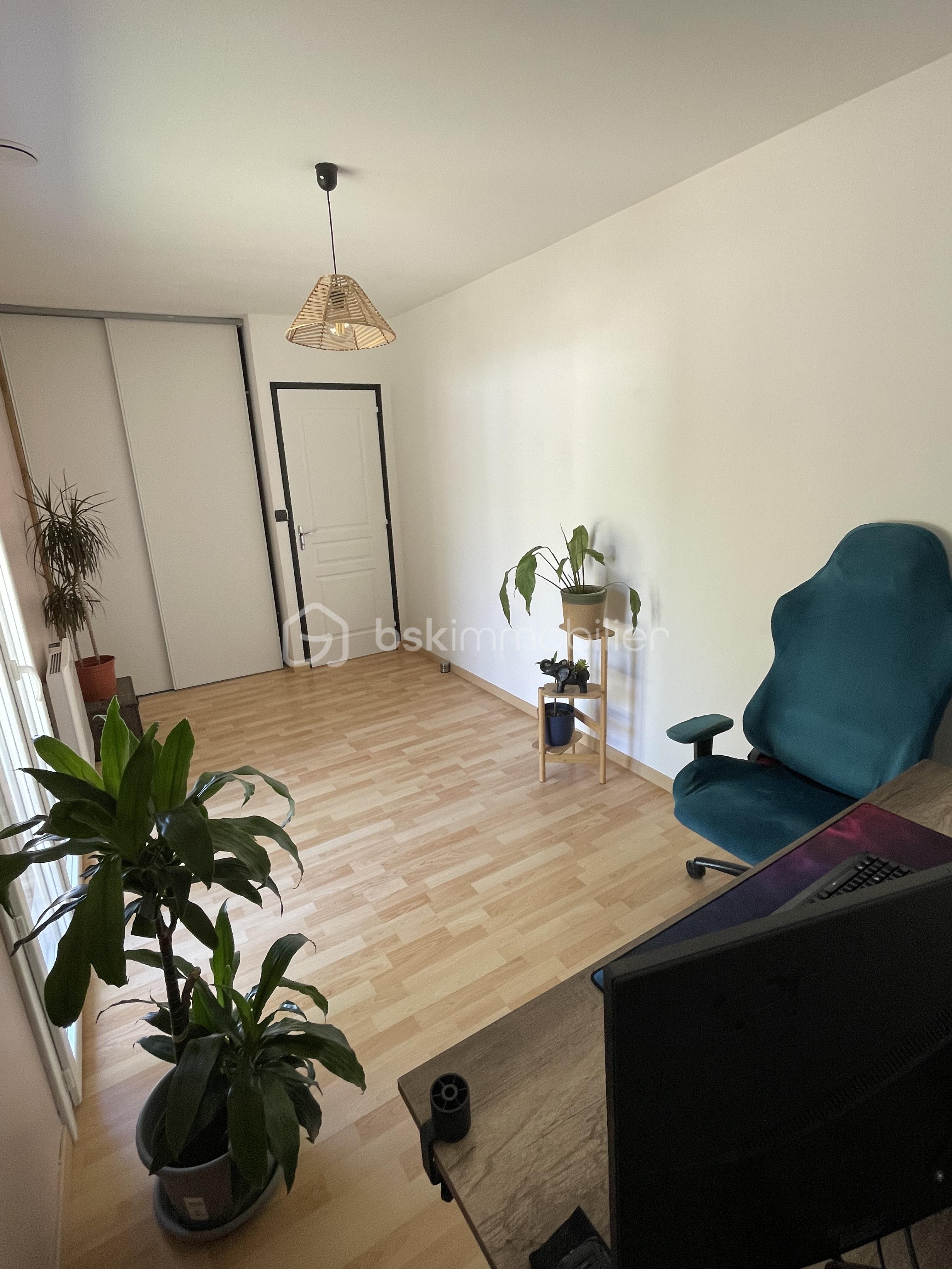 Maison traditionnelle de 120 m² - CHAMBRE-2.jpg