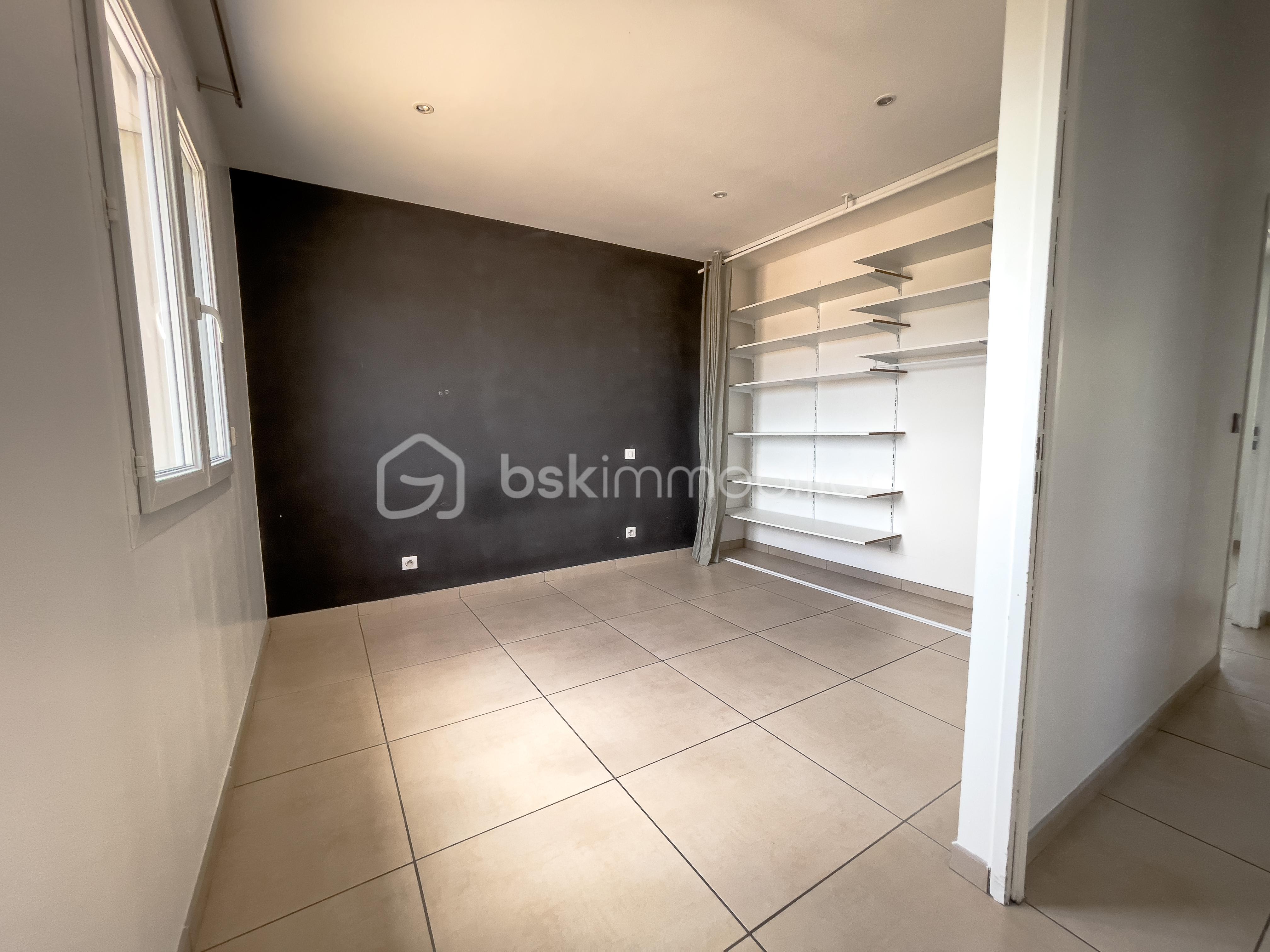 Villa de 150 m² - BUREAU R+1 4.jpg