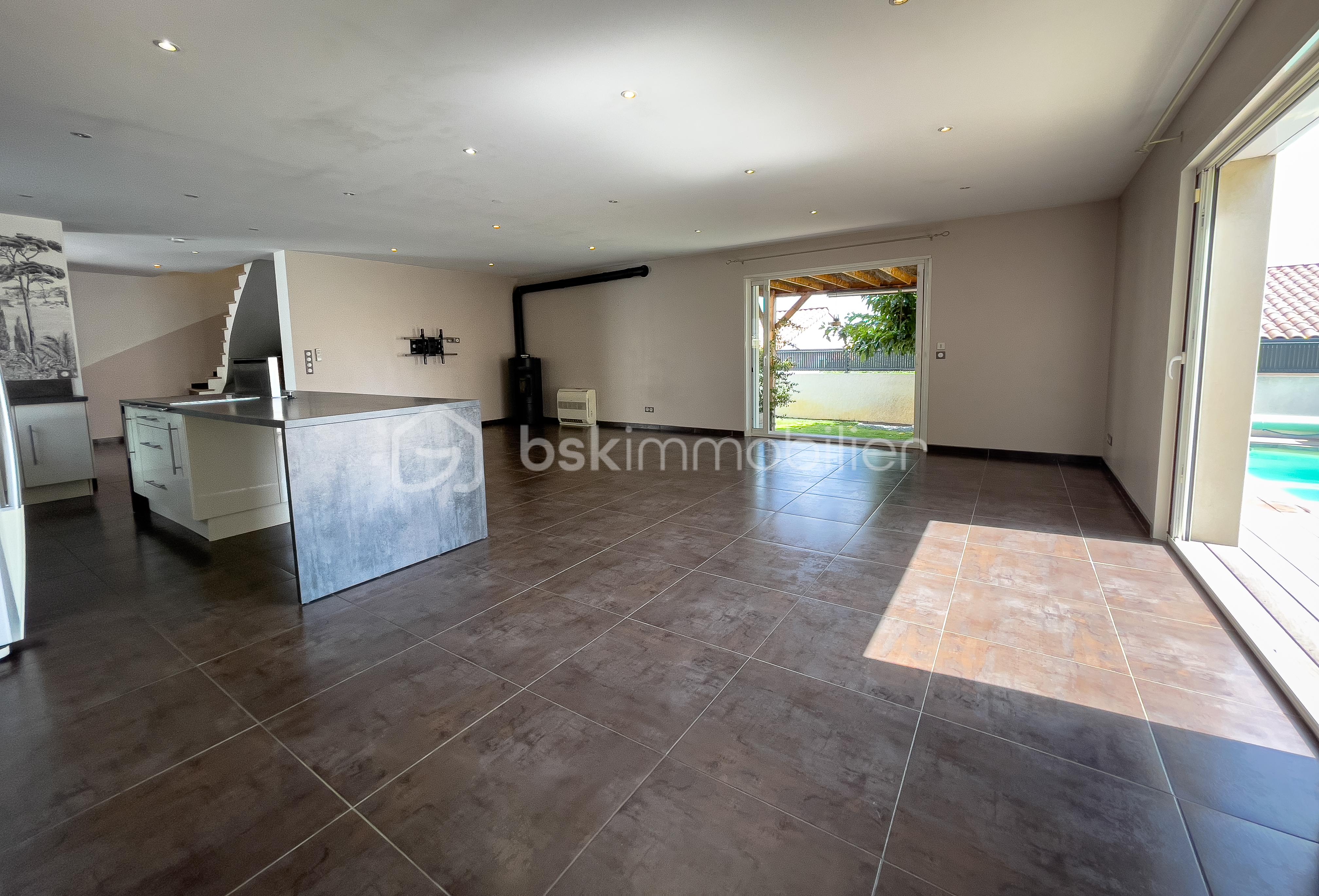 Villa de 150 m² - SALON 1.jpg