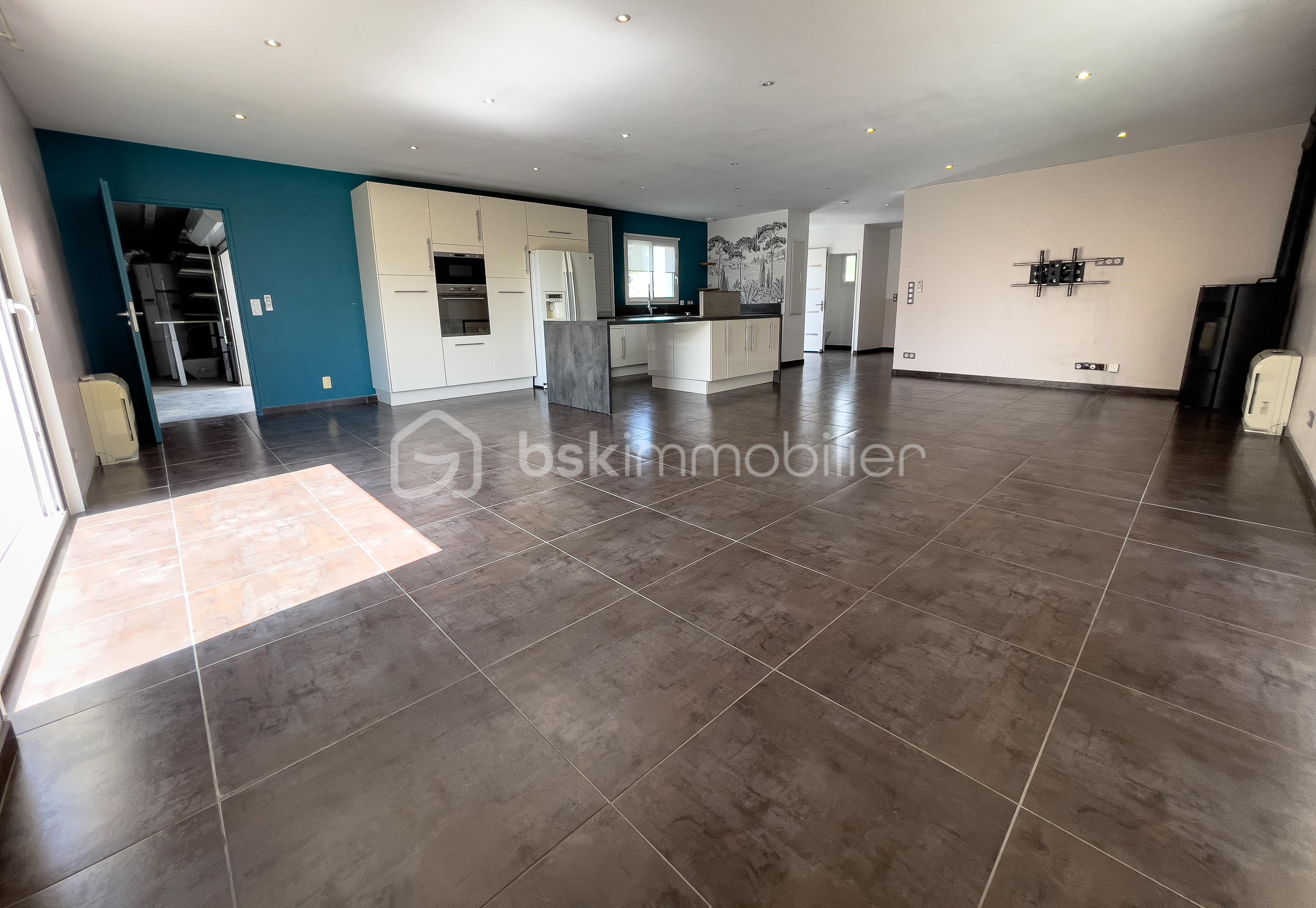 Villa de 150 m² - SALON.jpg