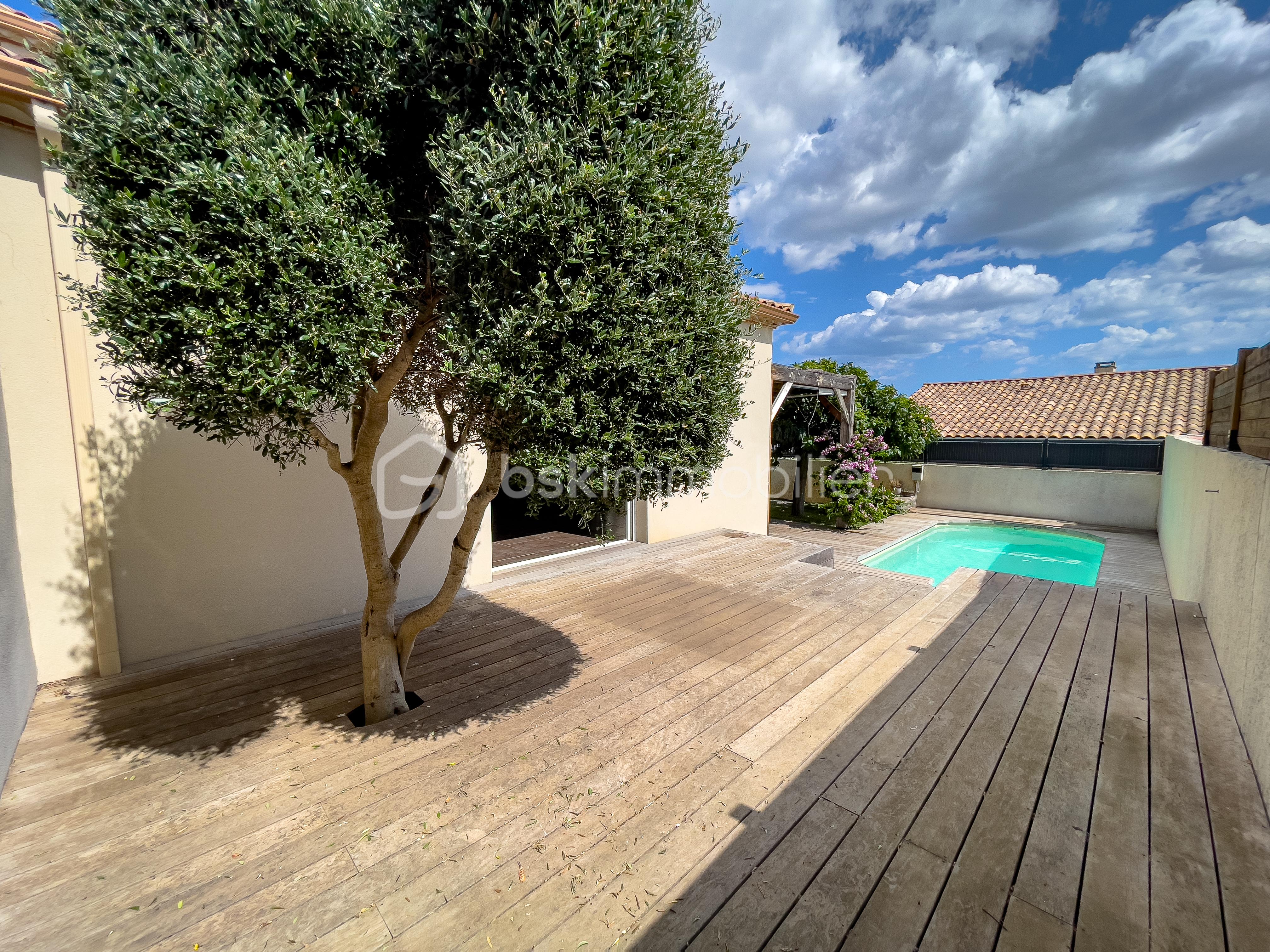 Villa de 150 m² - EXTERIEUR PISCINE 3.jpg