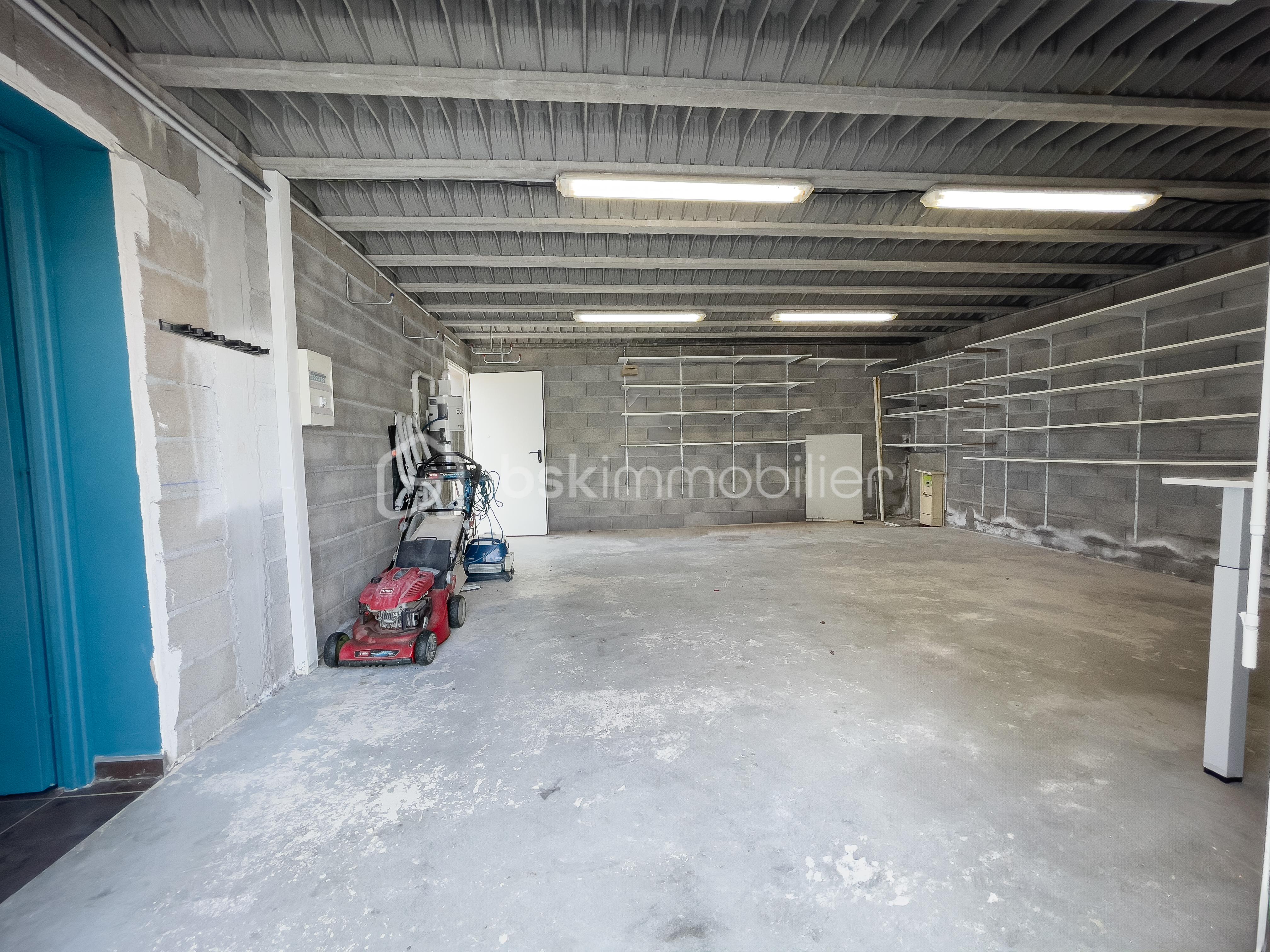 Villa de 150 m² - GARAGE 1.jpg