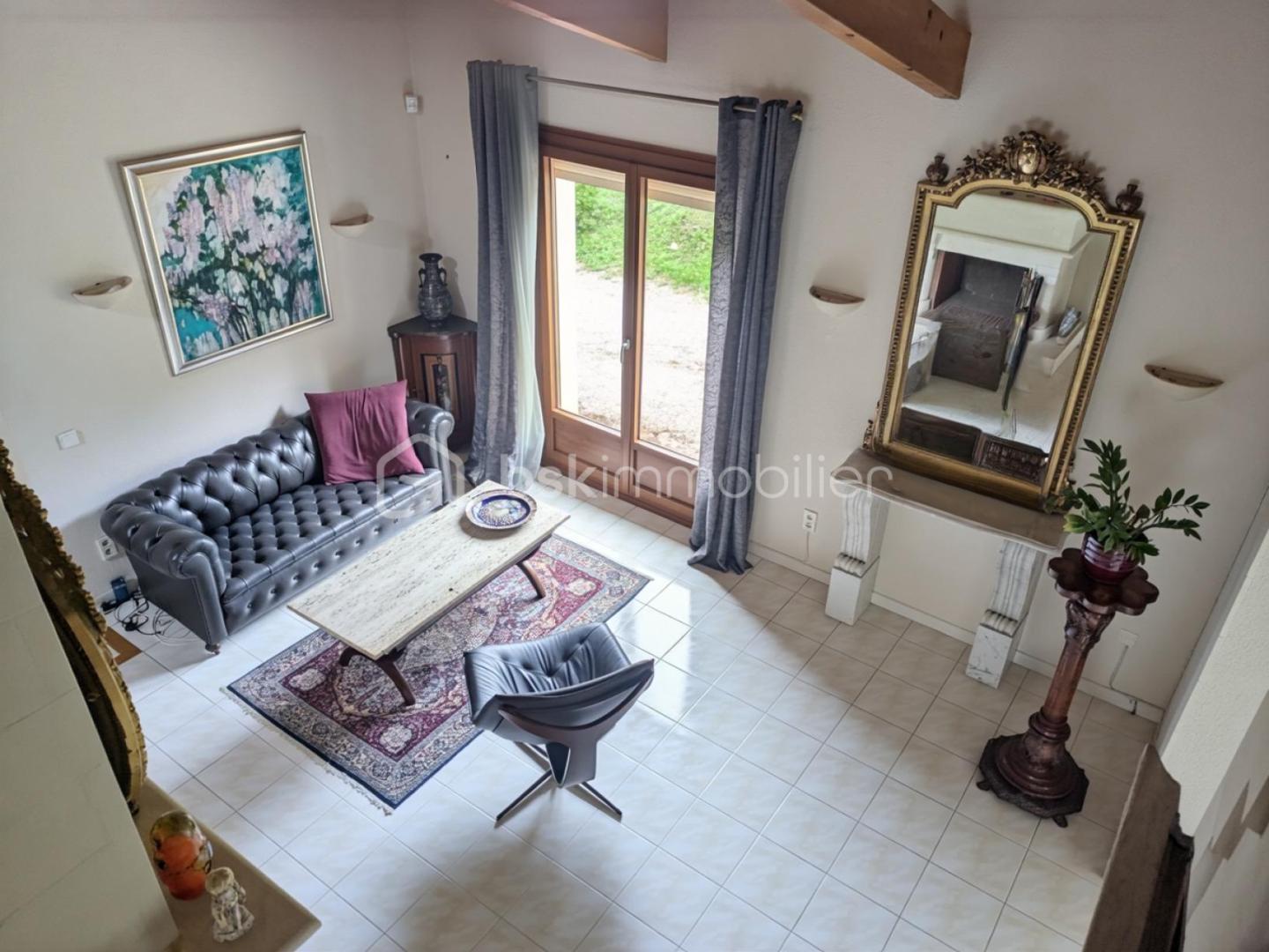 Maison d architecte de 300 m² - 2 salon vue haut.jpg
