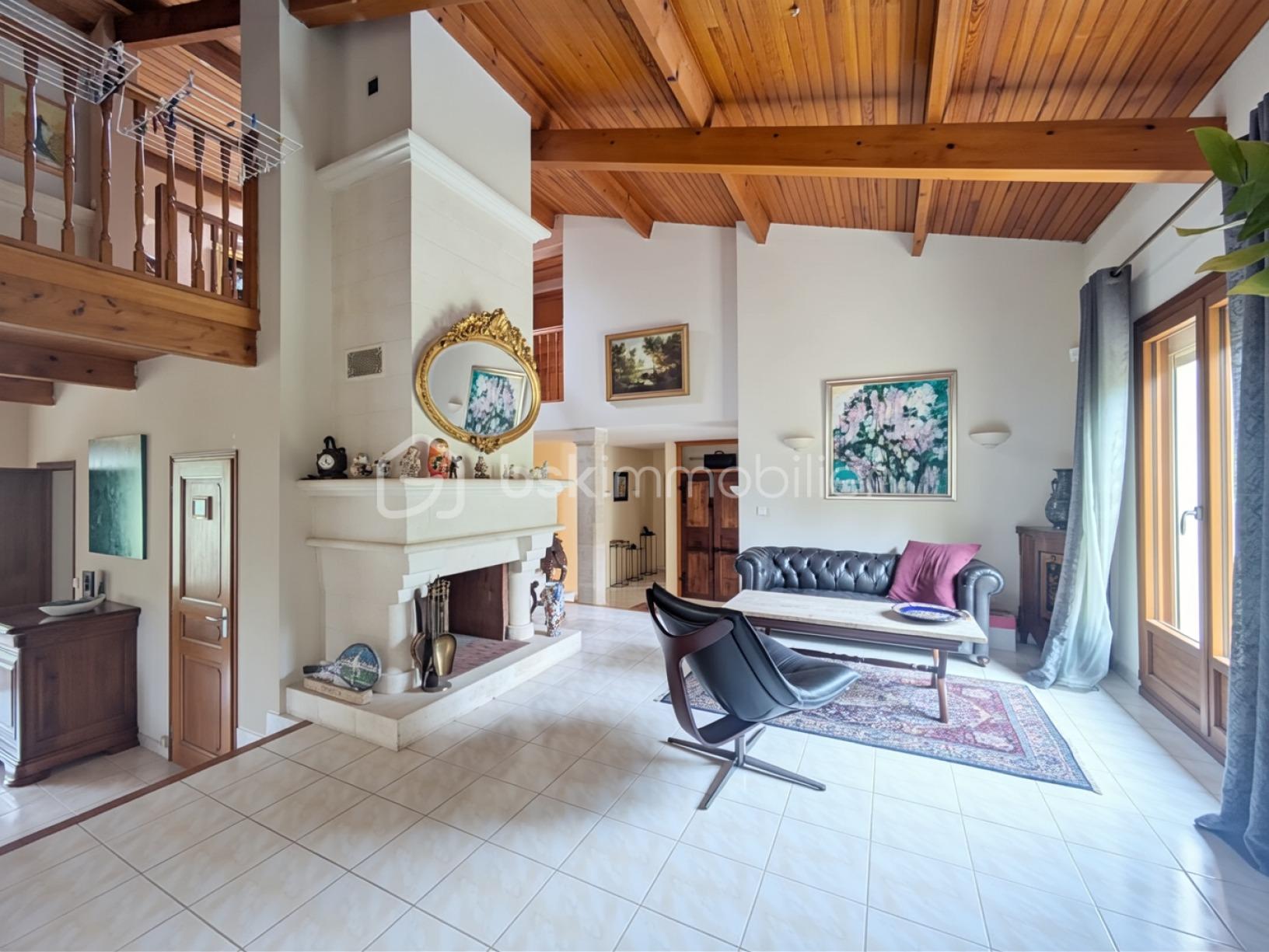 Maison d architecte de 300 m² - 3salon2.jpg