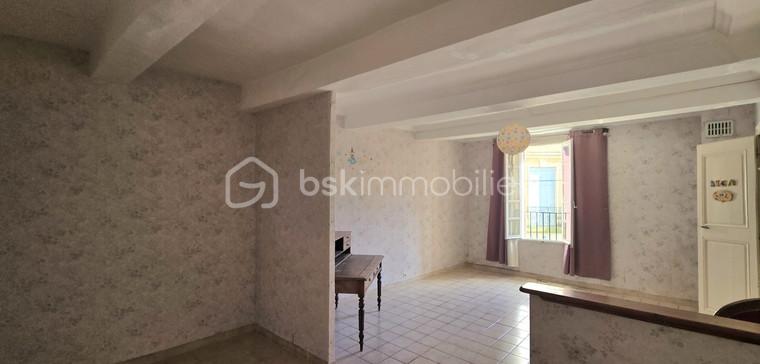 Maison de maitre de 163 m² - 7365ed72cfa1971727427f56891244fc029376b1d3bf78d3975c931b38b16890.jpg