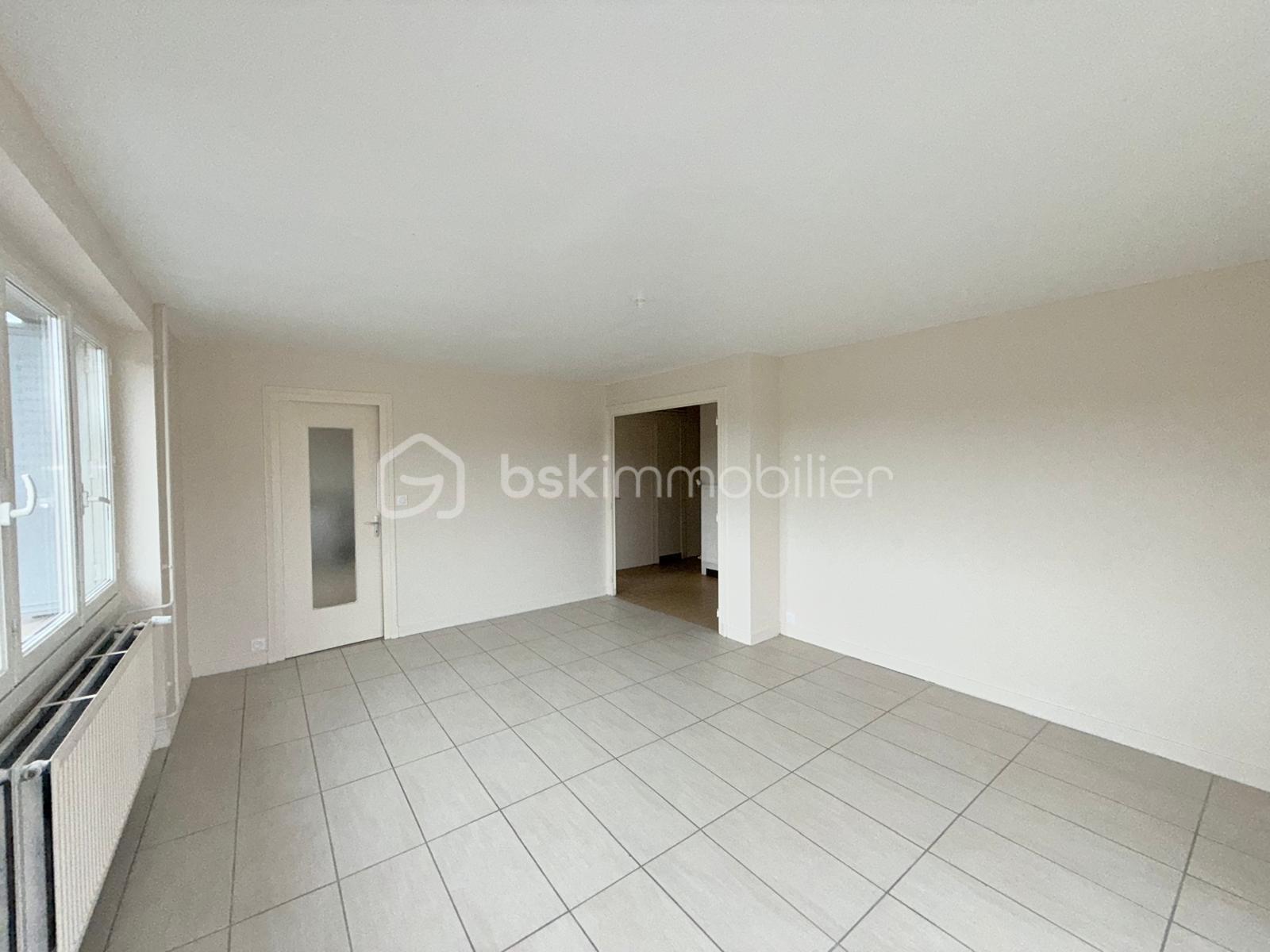 Immeuble de 245 m² - ec68b428-7424-4808-b213-3ca680eb8018.jpeg
